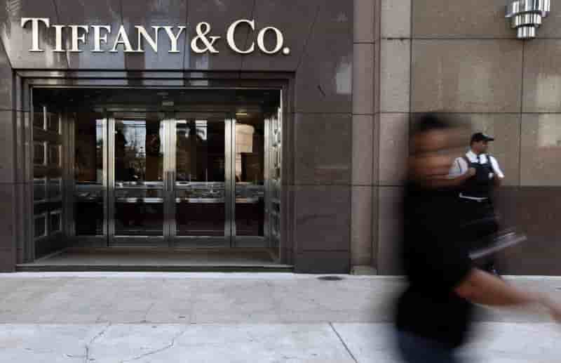 Tiffany relève sa prévision de bénéfice avec ses ventes en Chine