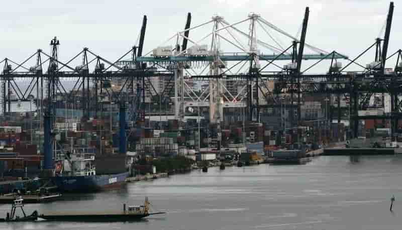 Baisse du déficit commercial américain, exportations records