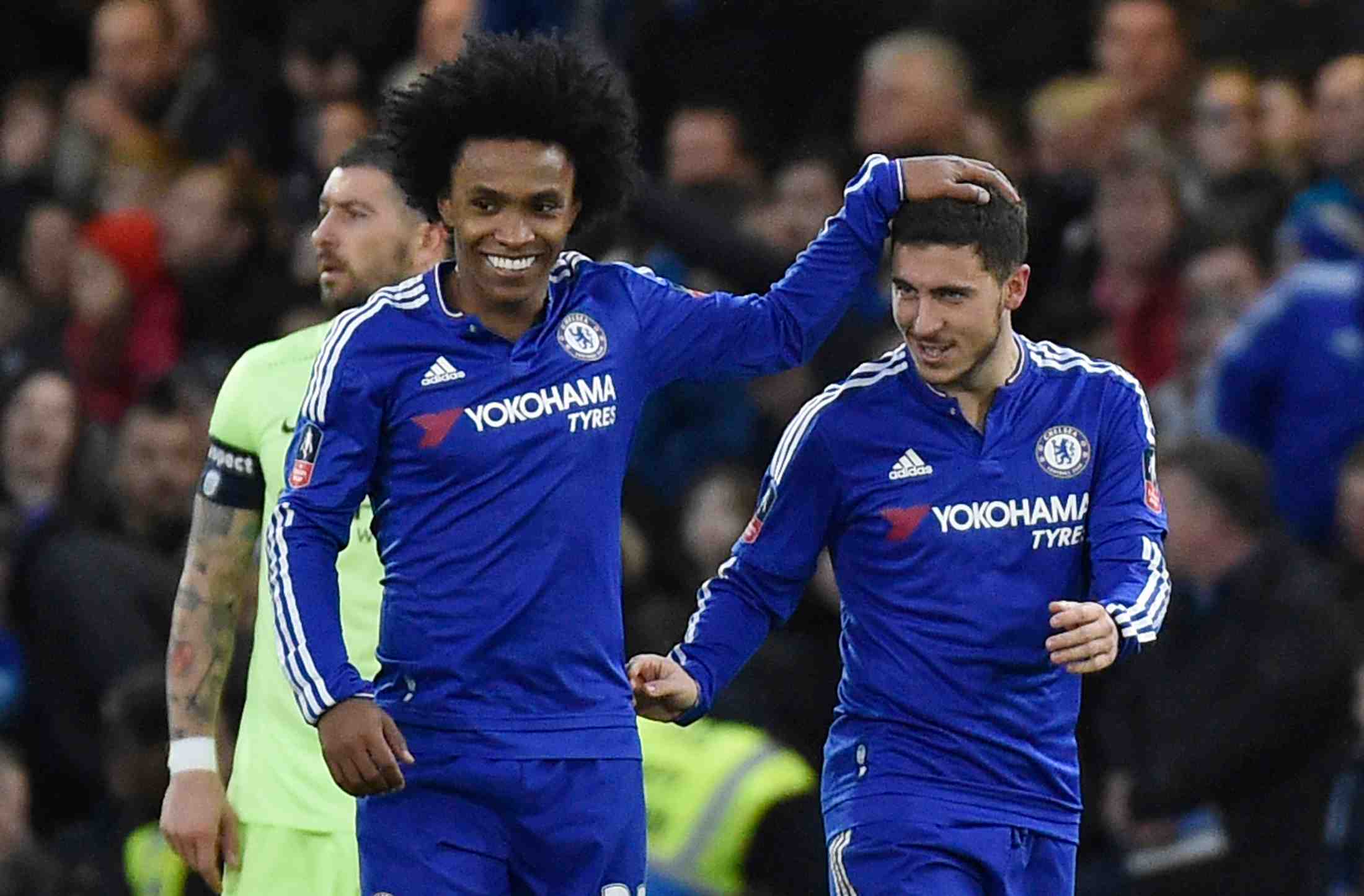 Chelsea etrille city, payet porte west ham
