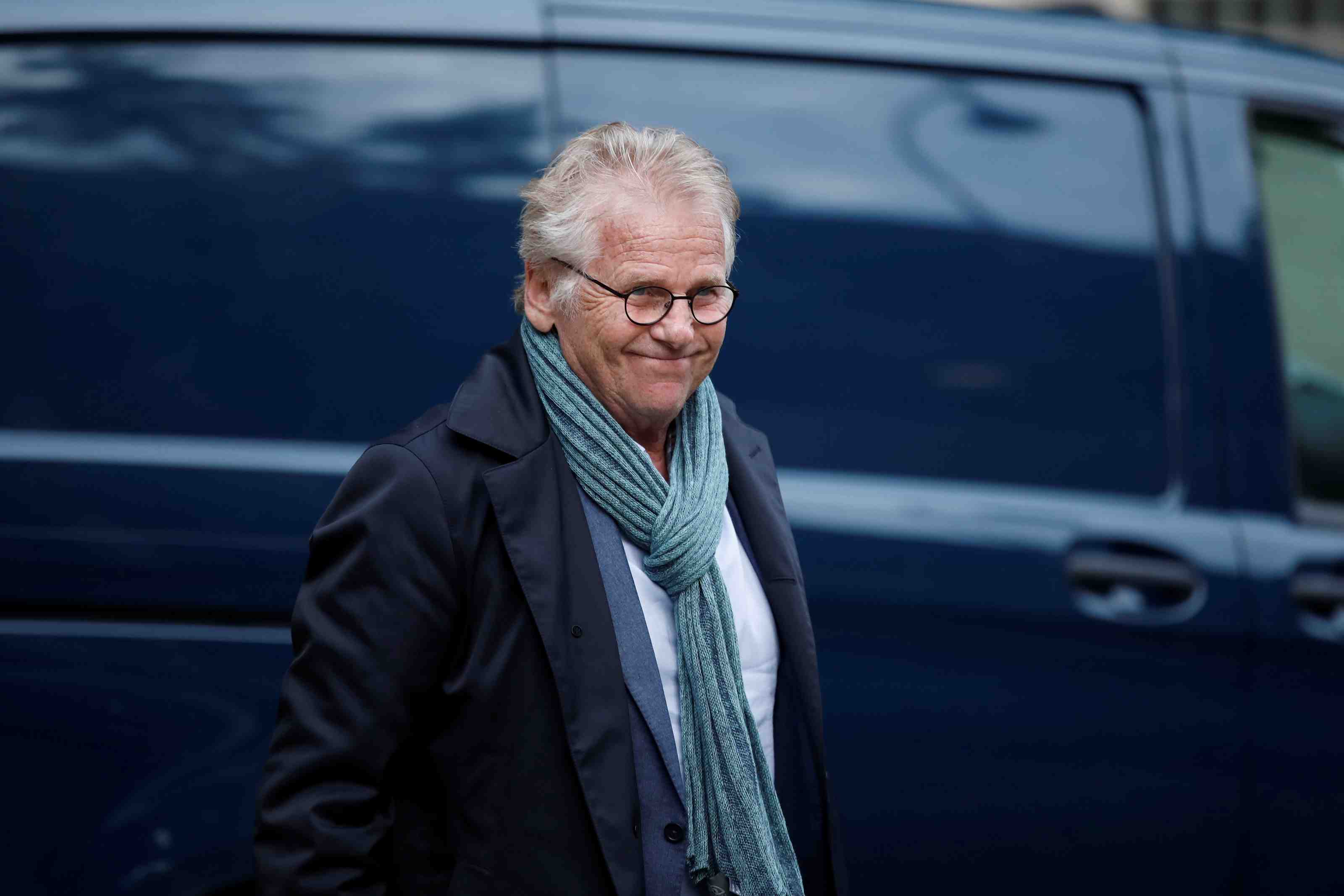 Cohn-bendit approche pour remplacer hulot, se dit "reticent"