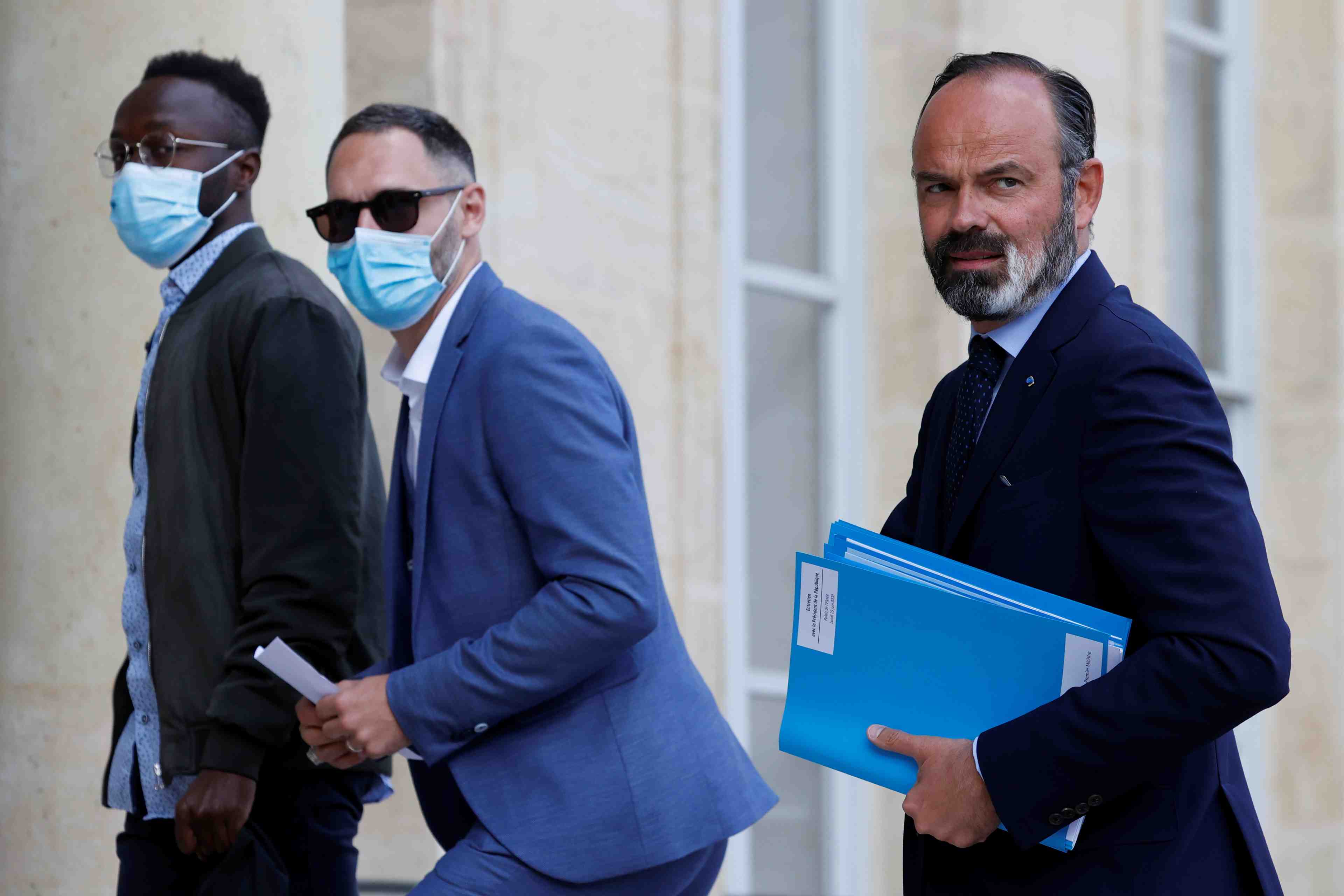 Coronavirus : la cjr ouvre une enquete contre philippe, buzyn et veran