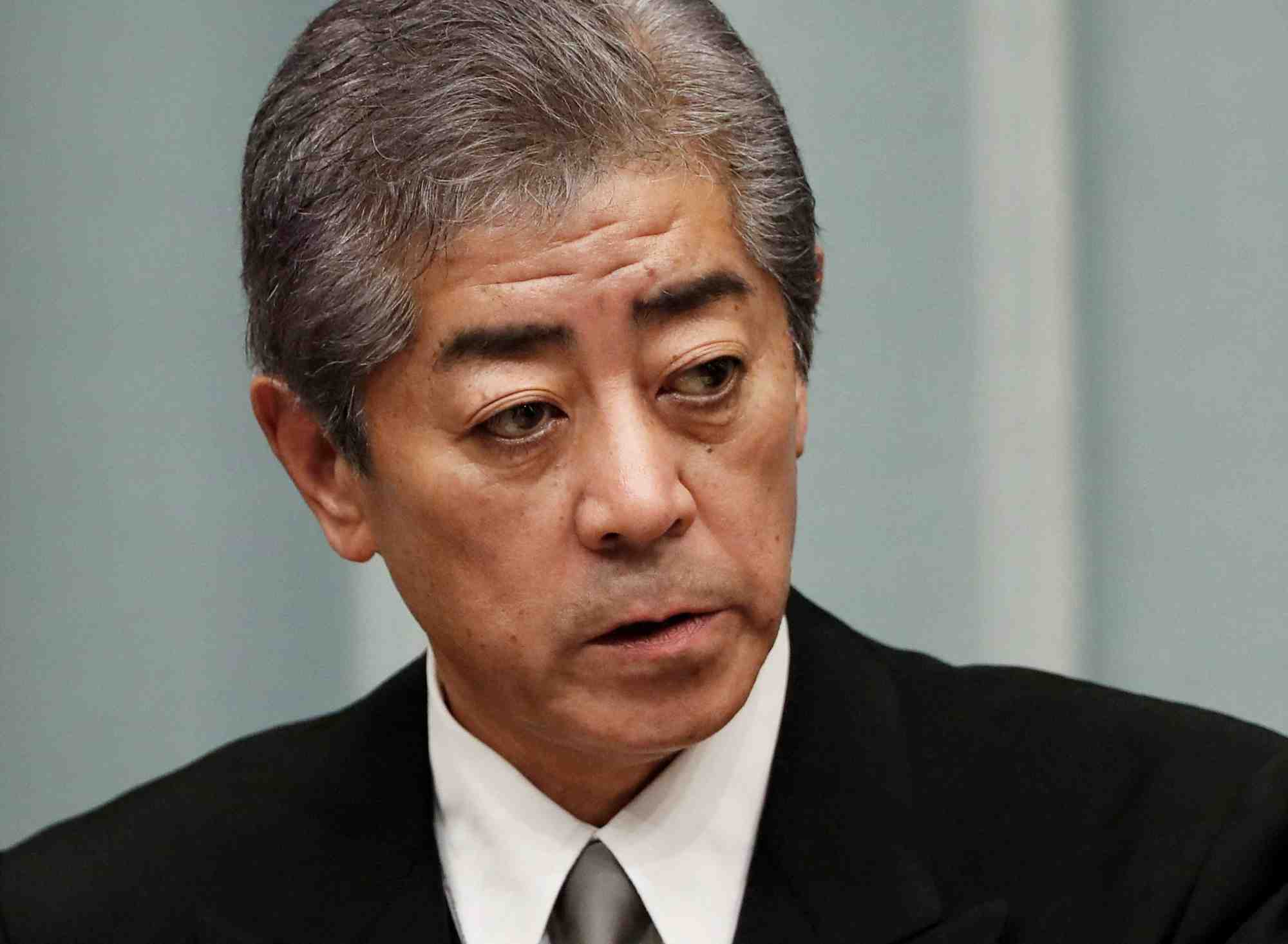 Le ministre japonais de la defense, takeshi iwaya