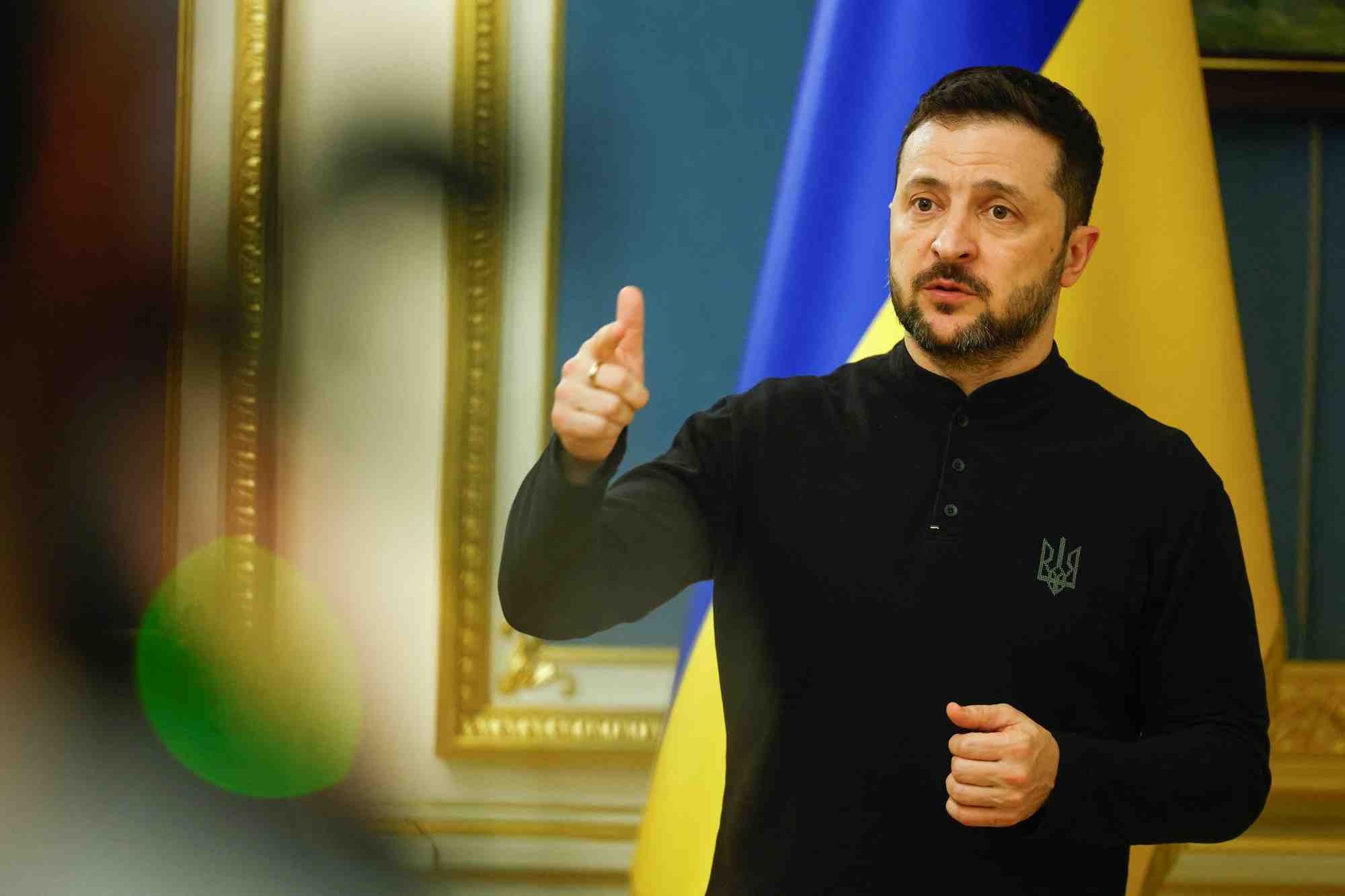 Vendredi, une frappe a particulièrement choqué l'opinion publique ukrainienne : 18 personnes, dont 9 enfants, ont été tuées à Kryvyï Rig, ville natale de Volodymyr Zelensky.