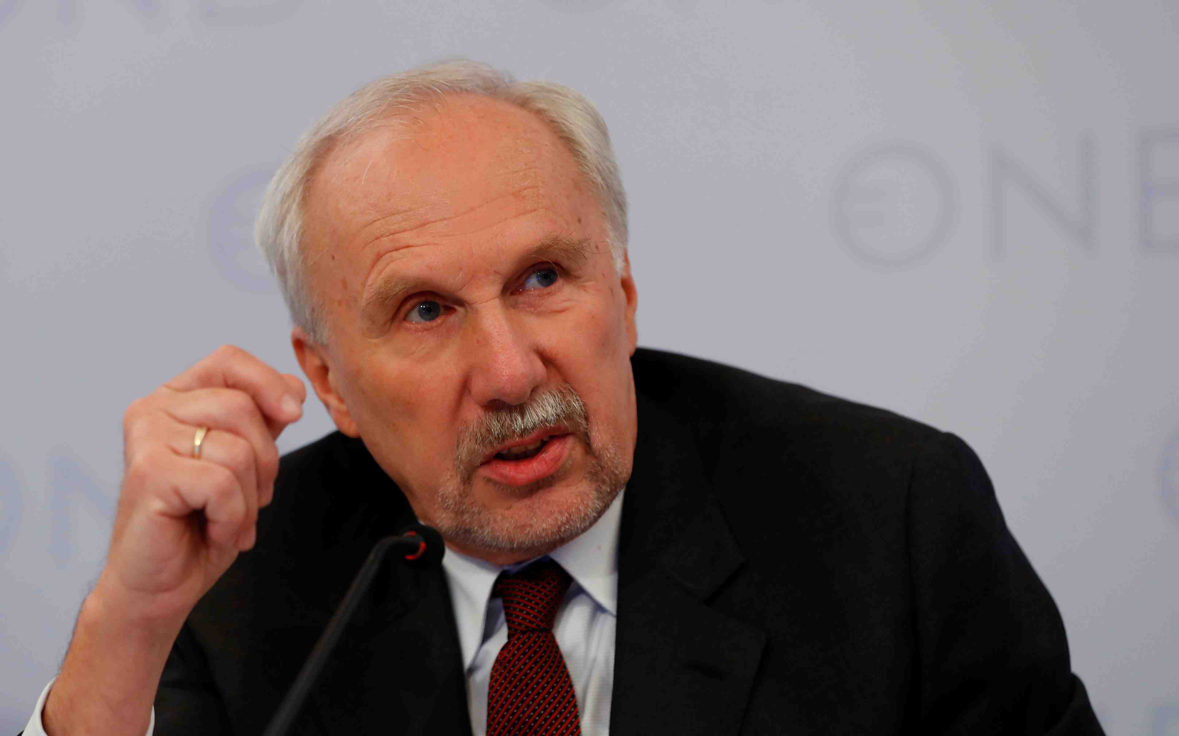 Un qe2 ne s'impose pas, dit nowotny