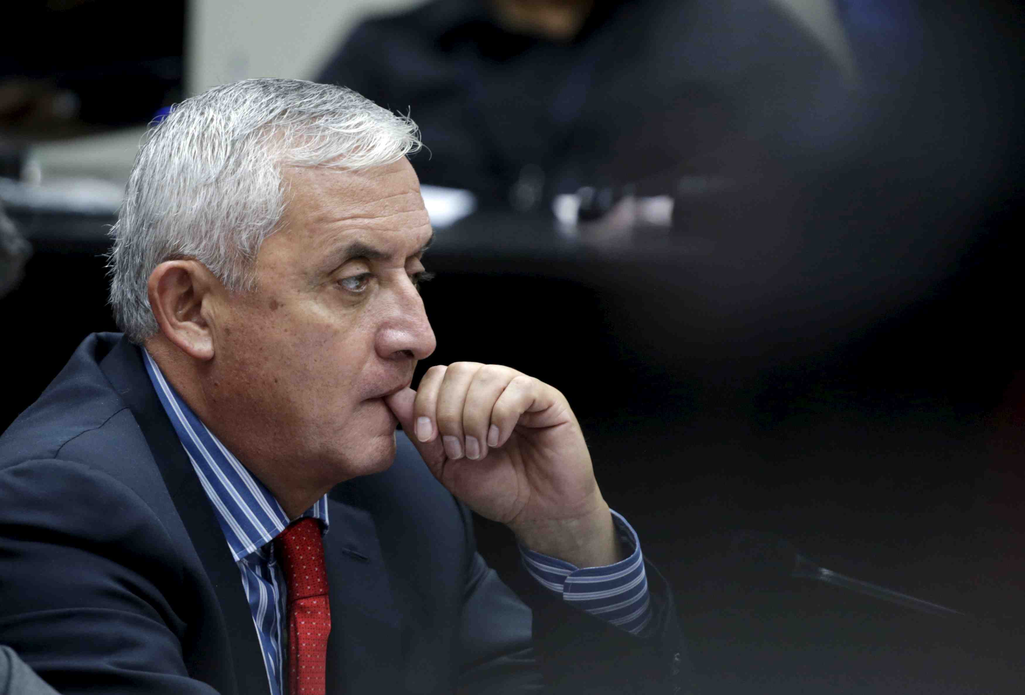 Le president guatemalteque demissionnaire va etre incarcere
