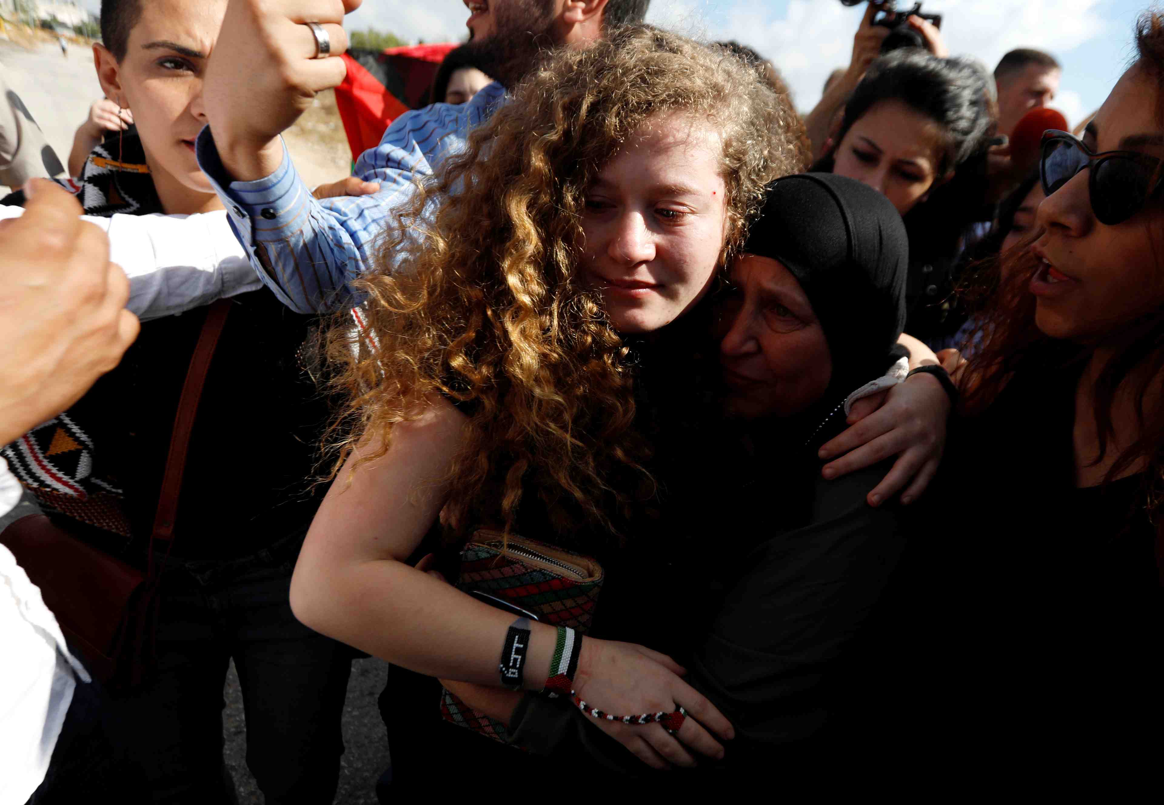 L'adolescente palestinienne ahed tamimi liberee par israel