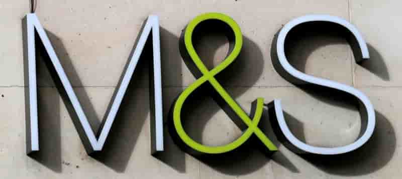 Le benefice annuel de marks & spencer baisse encore