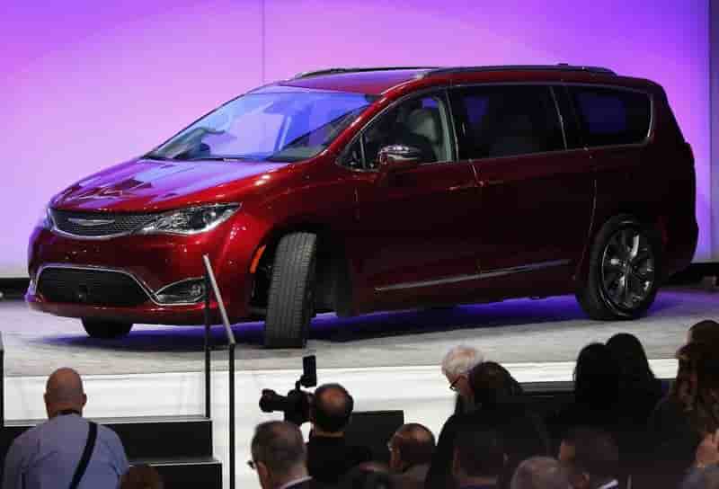 Fiat chrysler rappelle 162.000 minivans