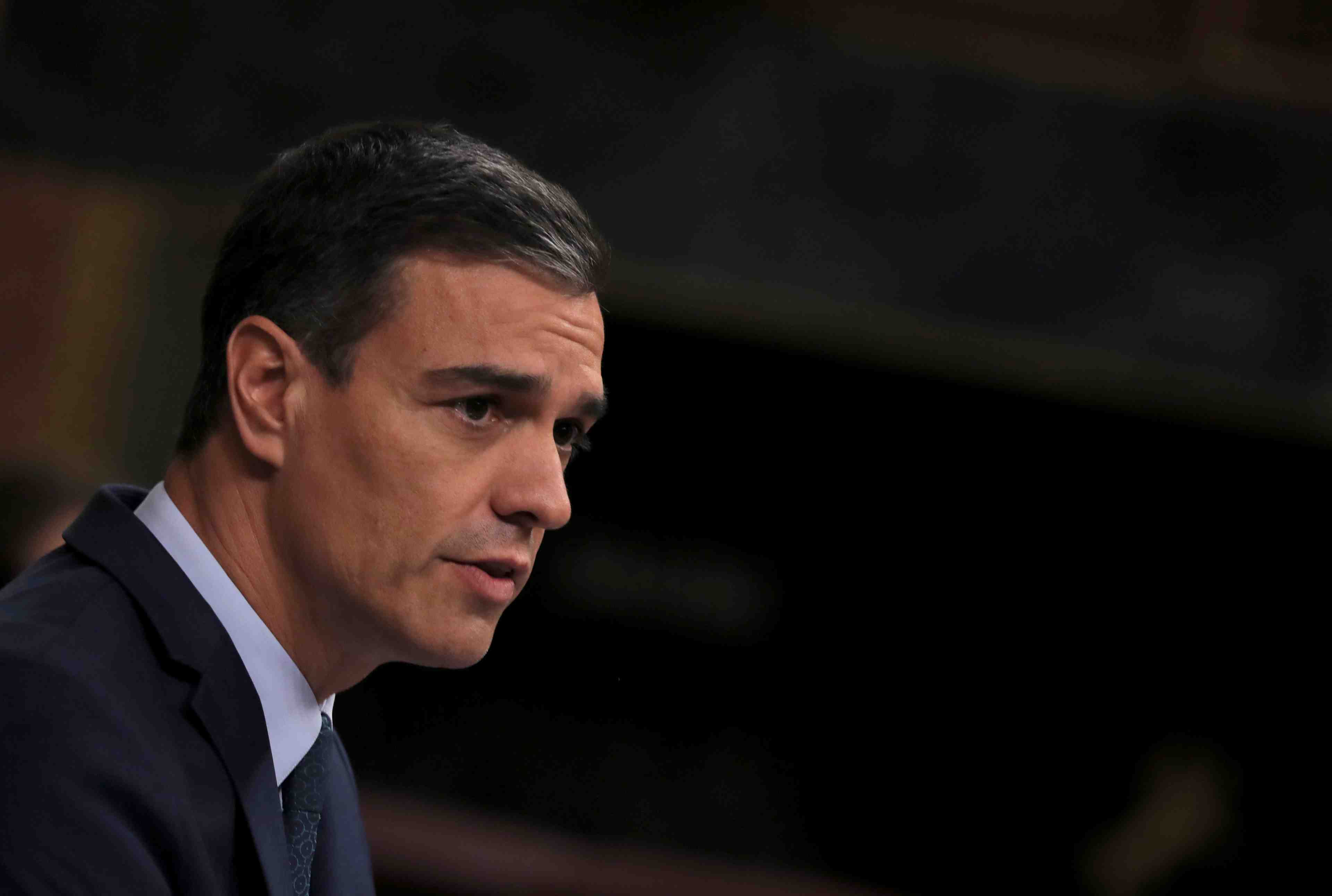 Sanchez presente un nouveau contrat a podemos, sans conviction