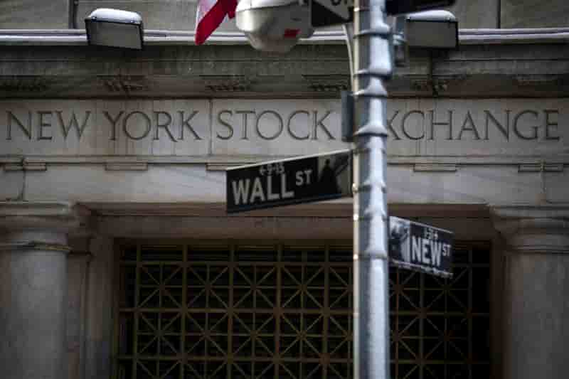 Wall Street stable après une accélération dans l'industrie