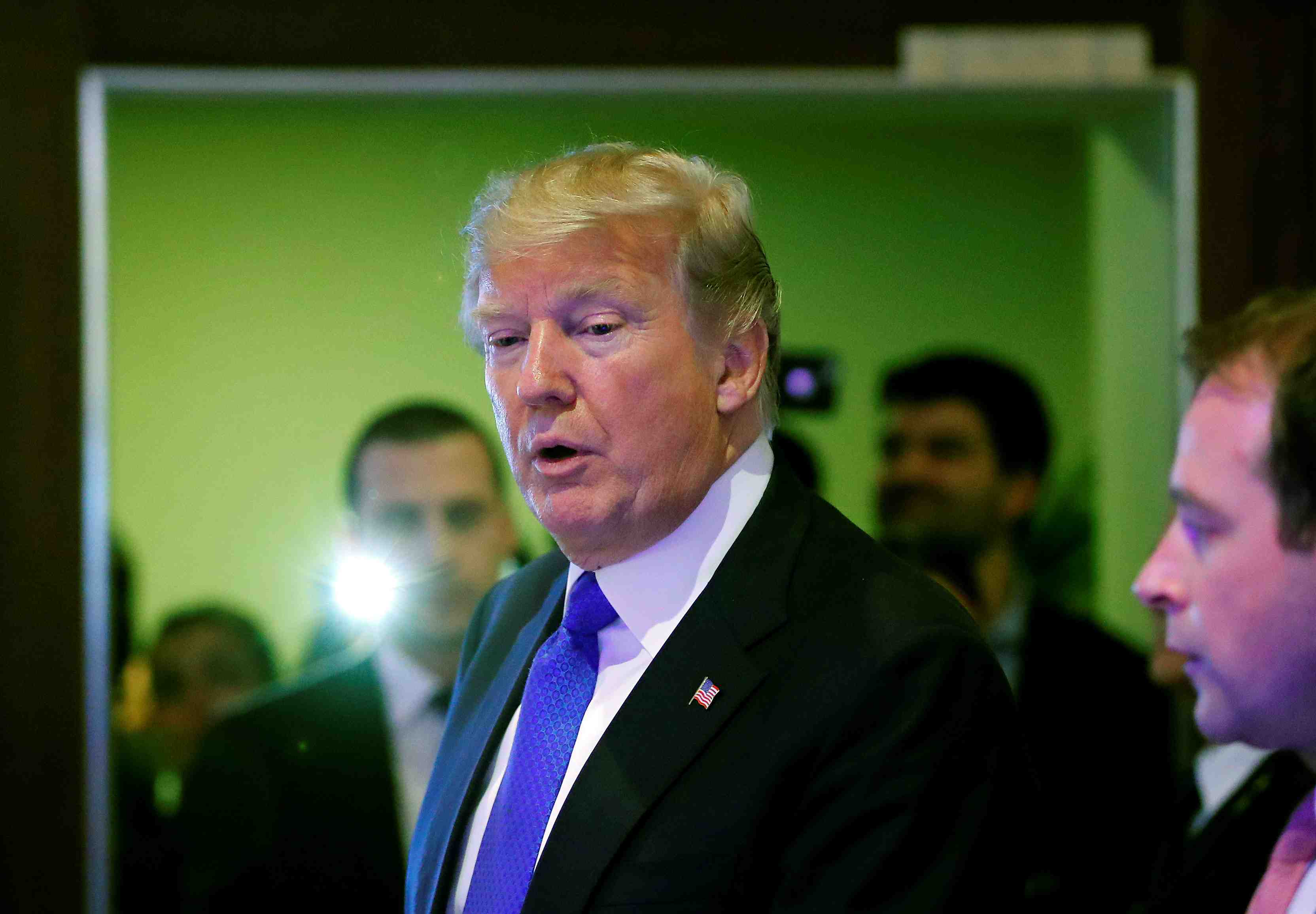 Videos d'extreme droite: trump n'a pas voulu offenser londres