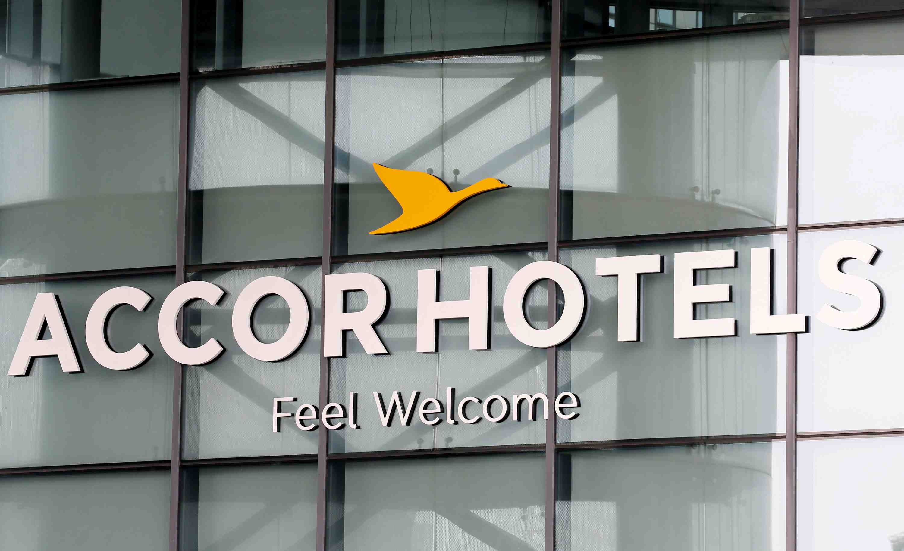 Accor va offrir avec axa une assistance medicale a ses clients