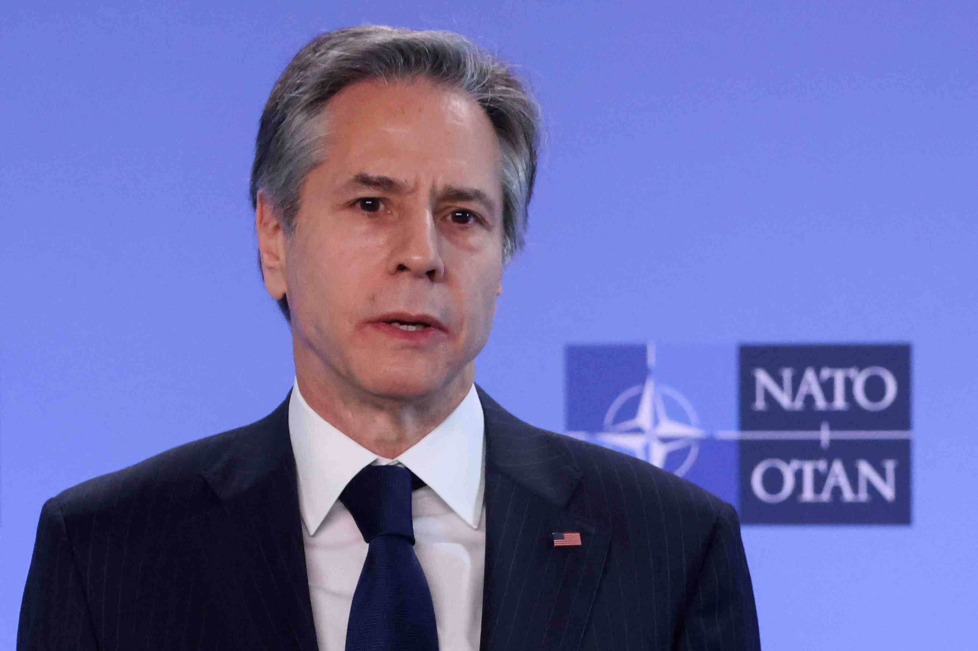 Pas de zone d'exclusion aerienne en ukraine, dit stoltenberg (otan)