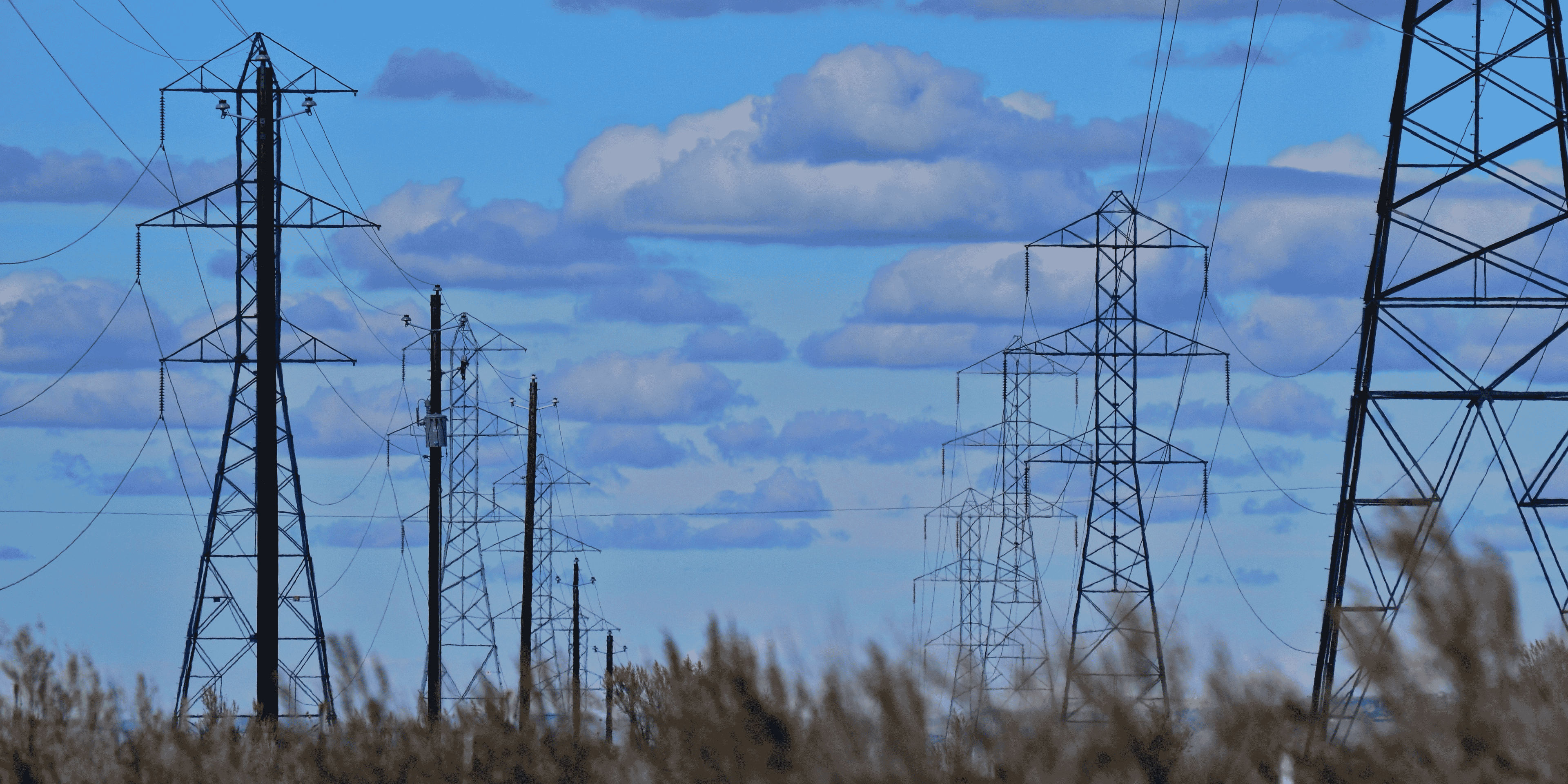 Smart Grid Réseau électrique électricité pylônes