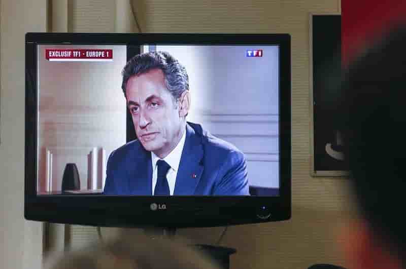 Nicolas Sarkozy annonce sa candidature à la présidence de l'UMP