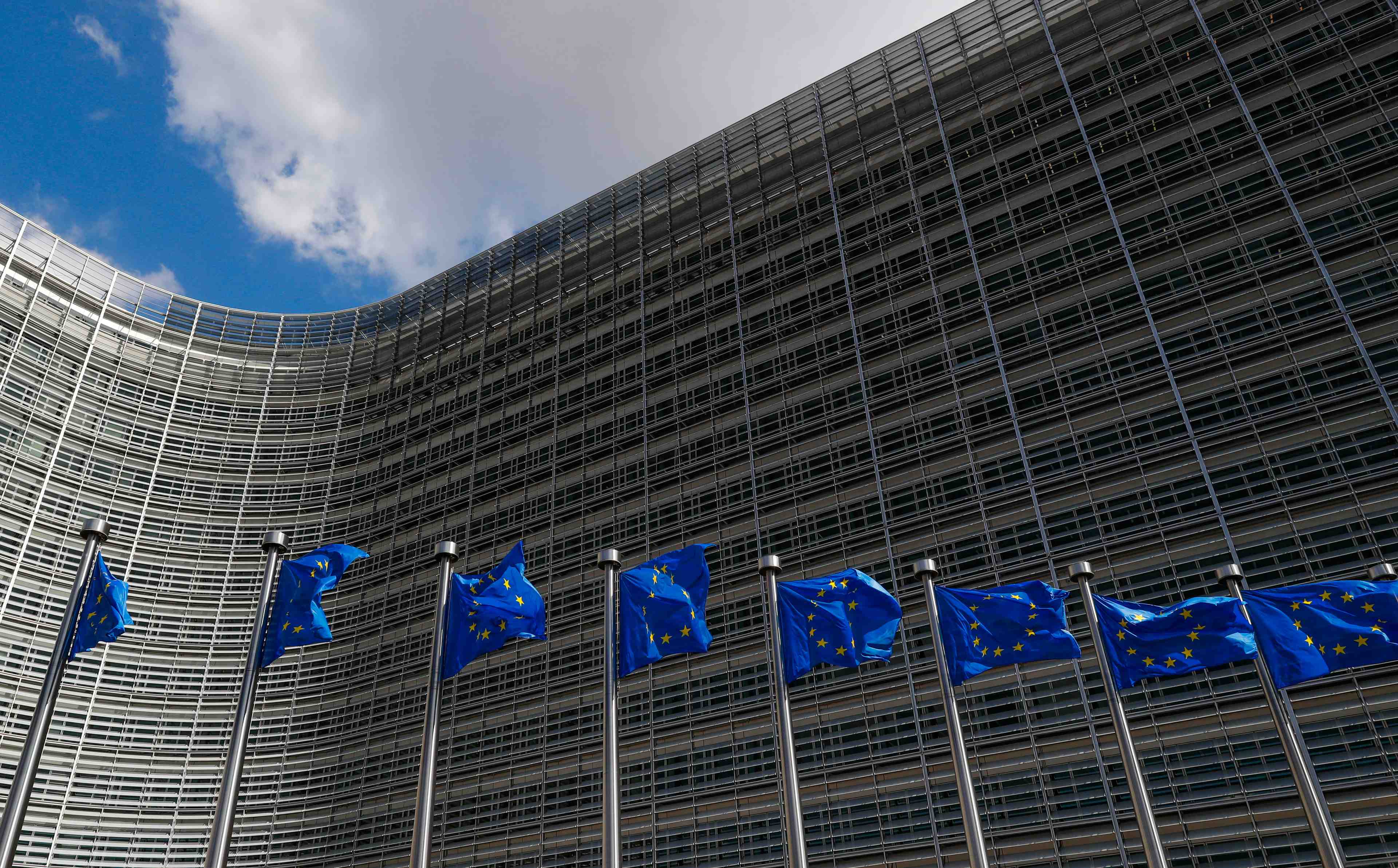 Emissions: bmw, volkswagen et daimler dans le collimateur de l'ue