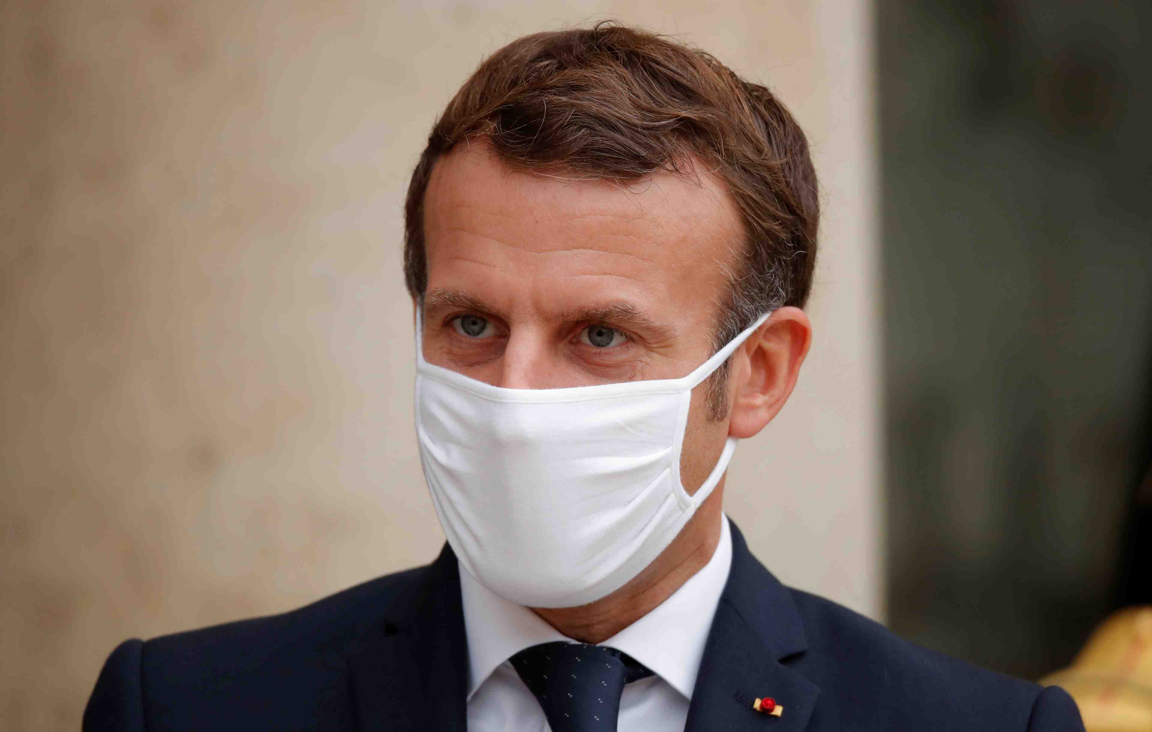 Usa 2020: macron felicite biden, veut "relever les defis d'aujourd'hui"