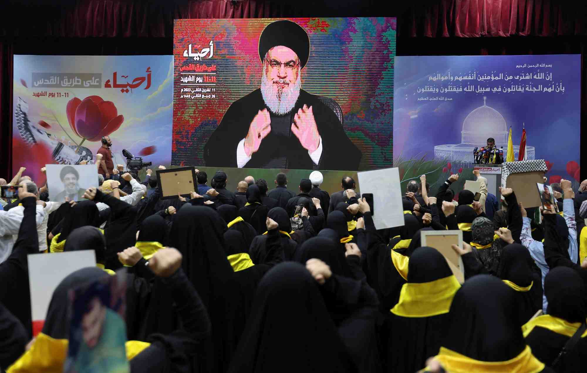 Le chef du hezbollah libanais, sayyed hassan nasrallah, s'adresse a ses partisans a beyrouth