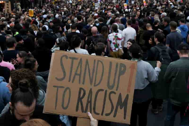 Rassemblement contre une manifestation anti-immigration, a londres
