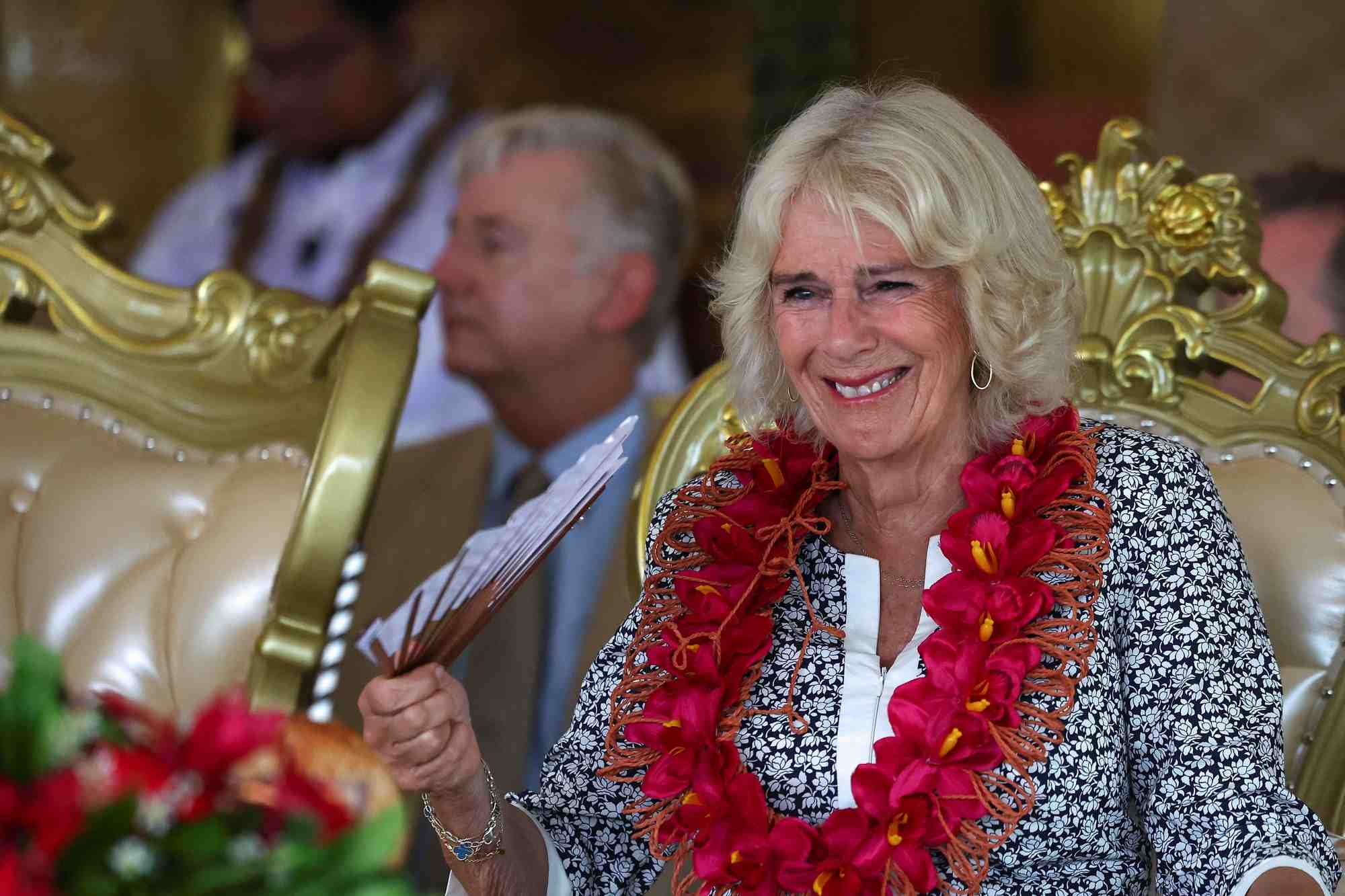 Le roi charles et la reine camilla en visite a samoa