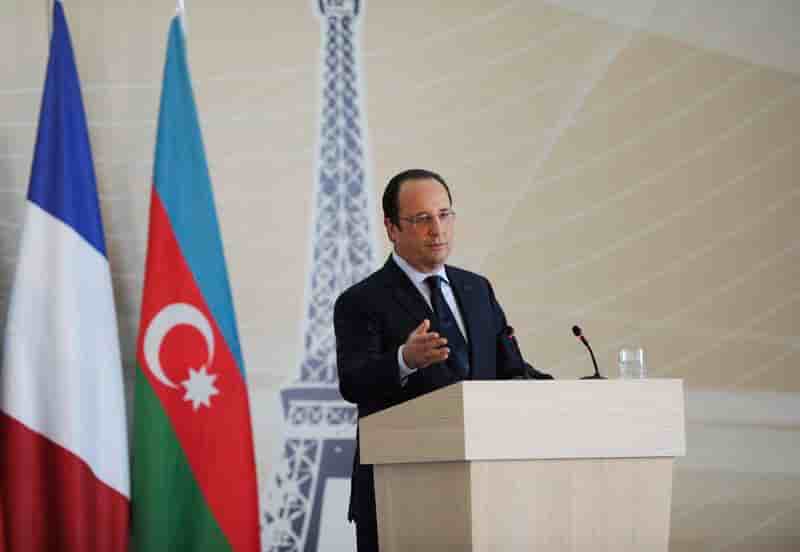 François Hollande ménage Moscou dans le Caucase