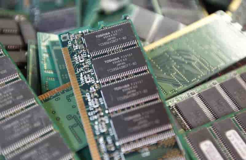 Toshiba privilegie les fonds d'investissement pour sa filiale memoires