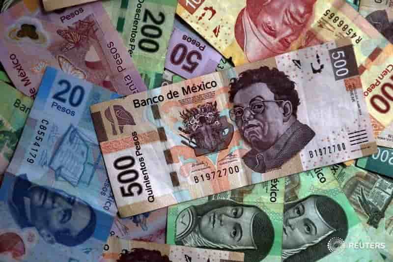 Le peso mexicain baisse apres les menaces de trump sur l'alena