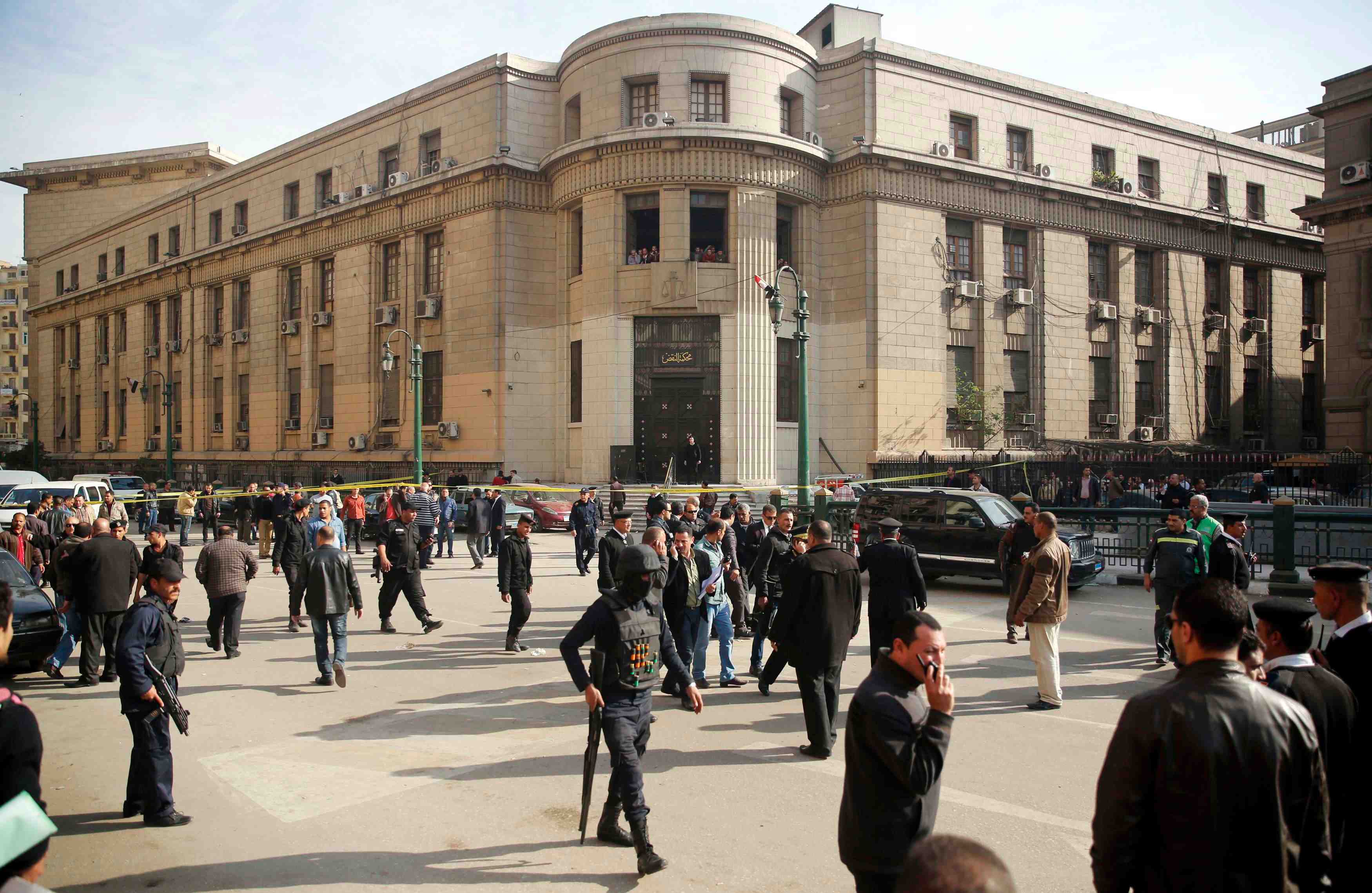 Explosion d’une bombe devant la cour supreme au caire