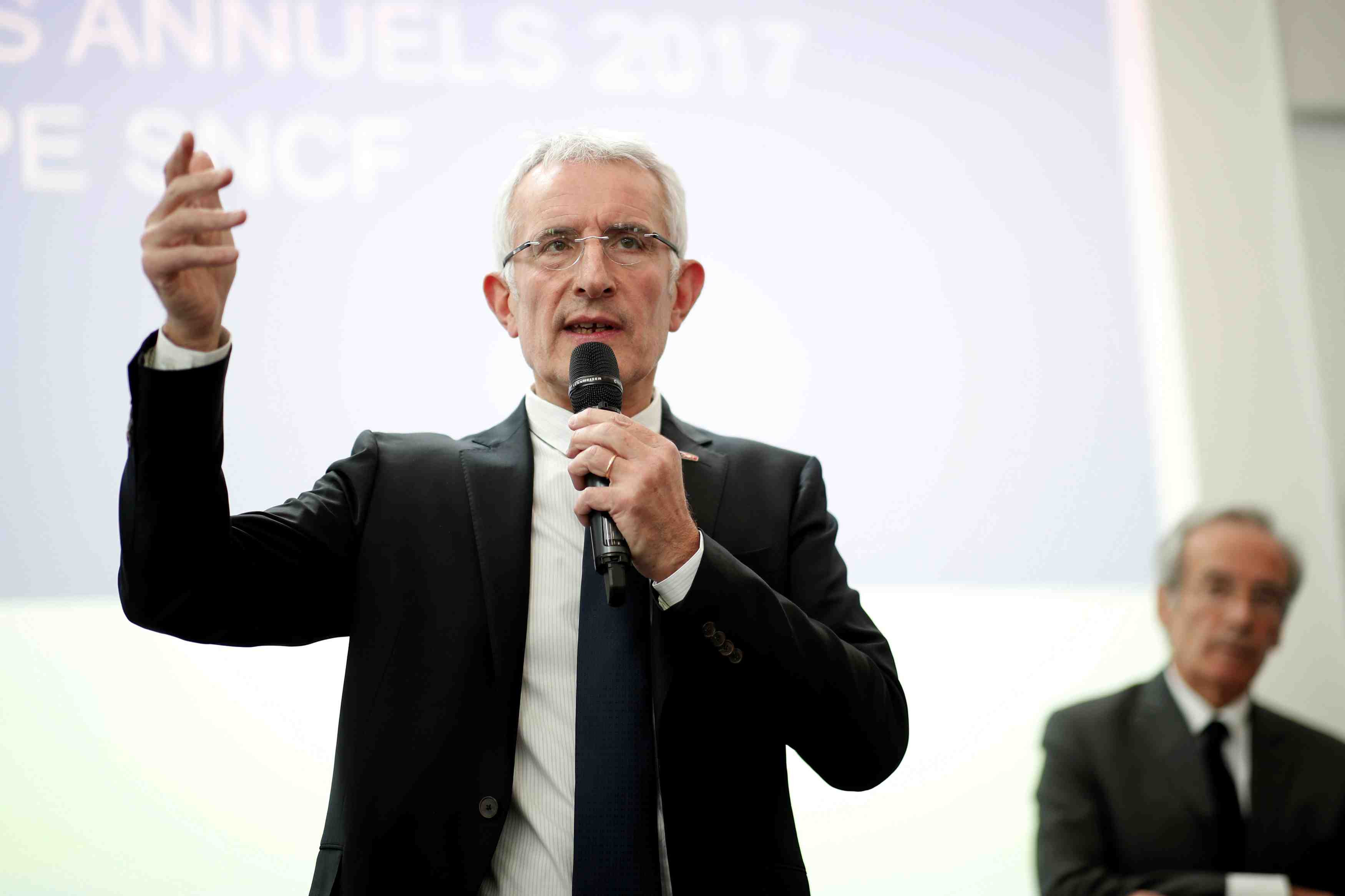 Personne n'a interet a une greve longue a la sncf, dit pepy
