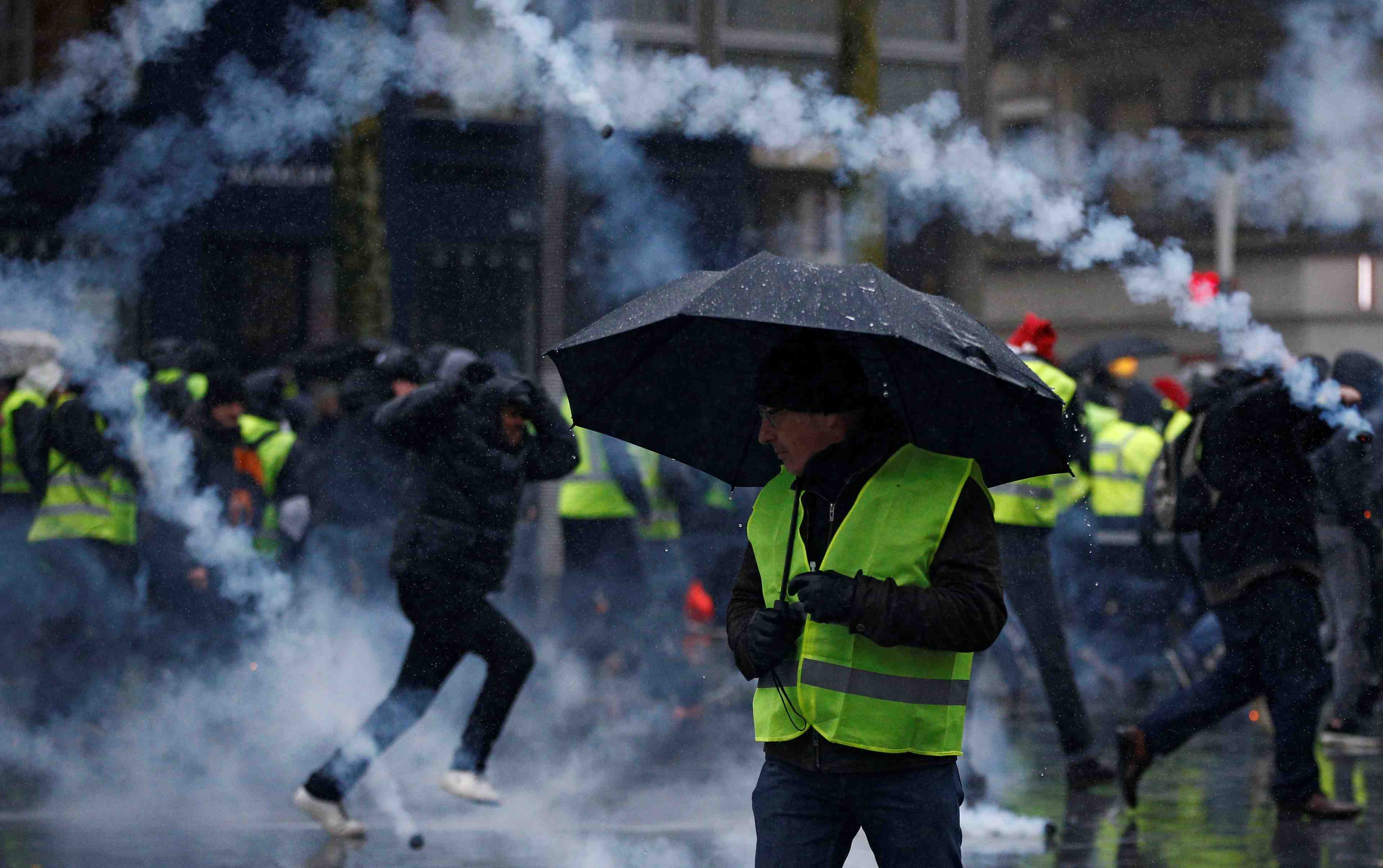 Adoption definitive du budget 2019 revu pour les "gilets jaunes"