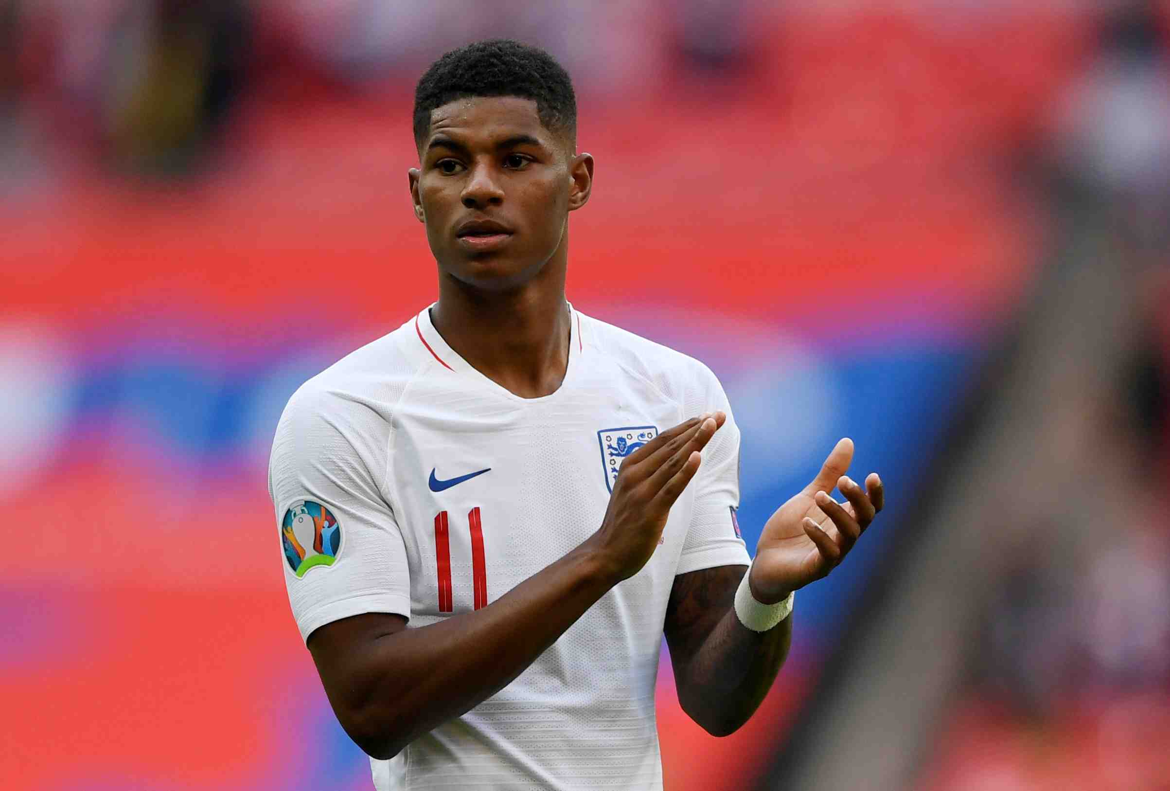 Gb: johnson cede a la pression de rashford sur l'aide aux enfants pauvres