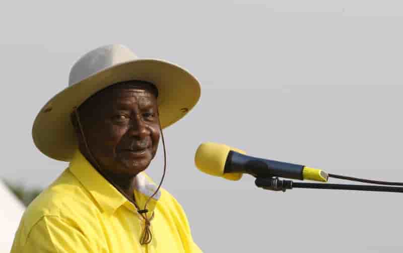 Le president ougandais promulgue la reforme de la constitution