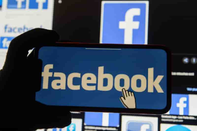 Le coronavirus pese sur les recettes publicitaires de facebook