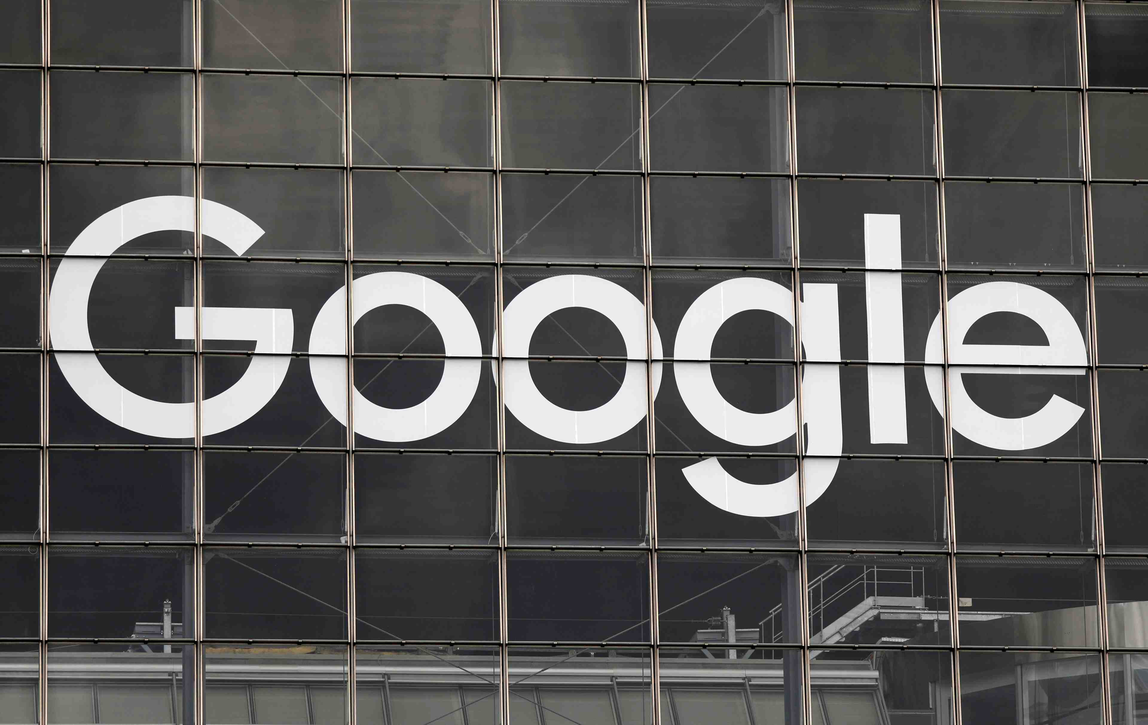 France: les editeurs de presse signent un accord avec google