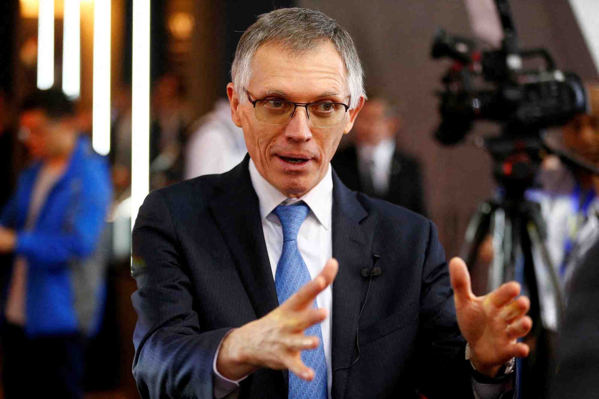 Stellantis: tavares veut eviter les licenciements, met en garde sur l'electrification