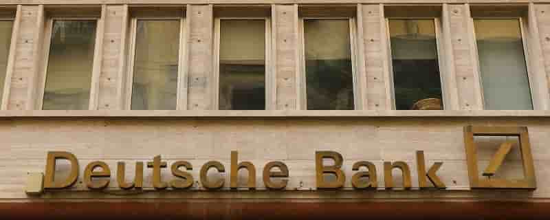 Banque d'investissement et frais de justice font chuter le benefice de deutsche bank
