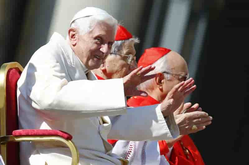 Demission du responsable de la communication du vatican