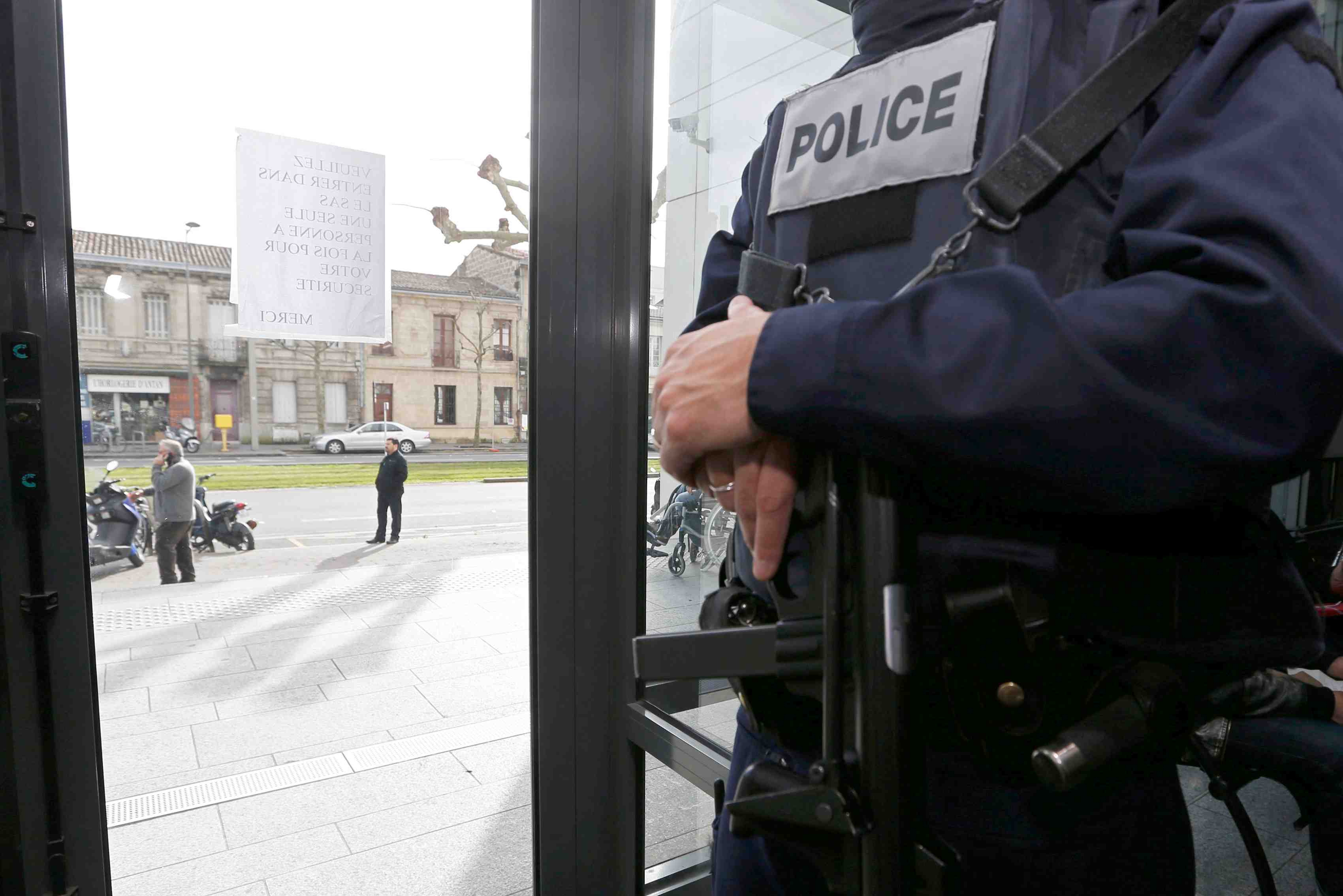 78 propositions pour mettre en place une "securite globale"