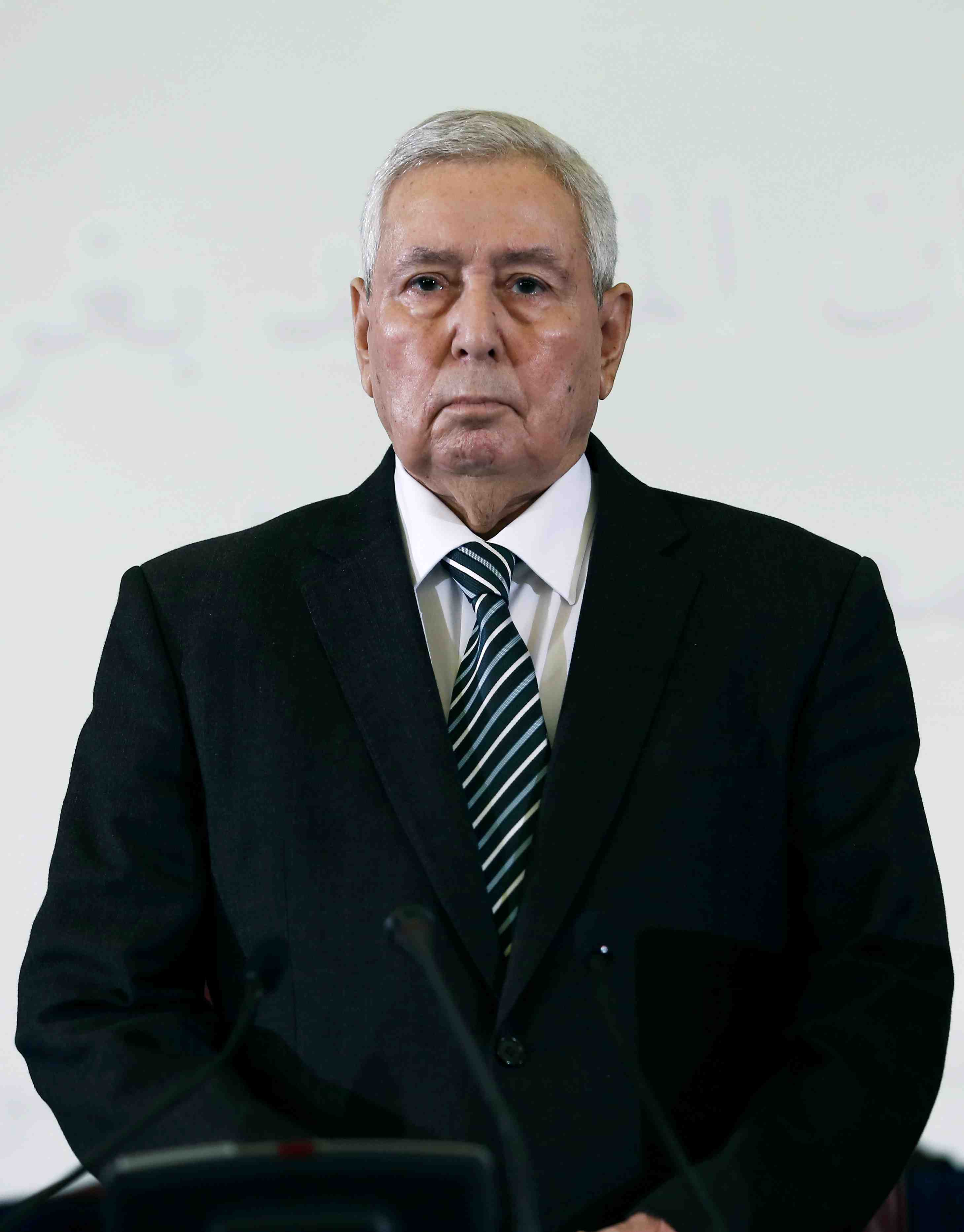 Algerie: bensalah promet un scrutin presidentiel dans les 90 jours