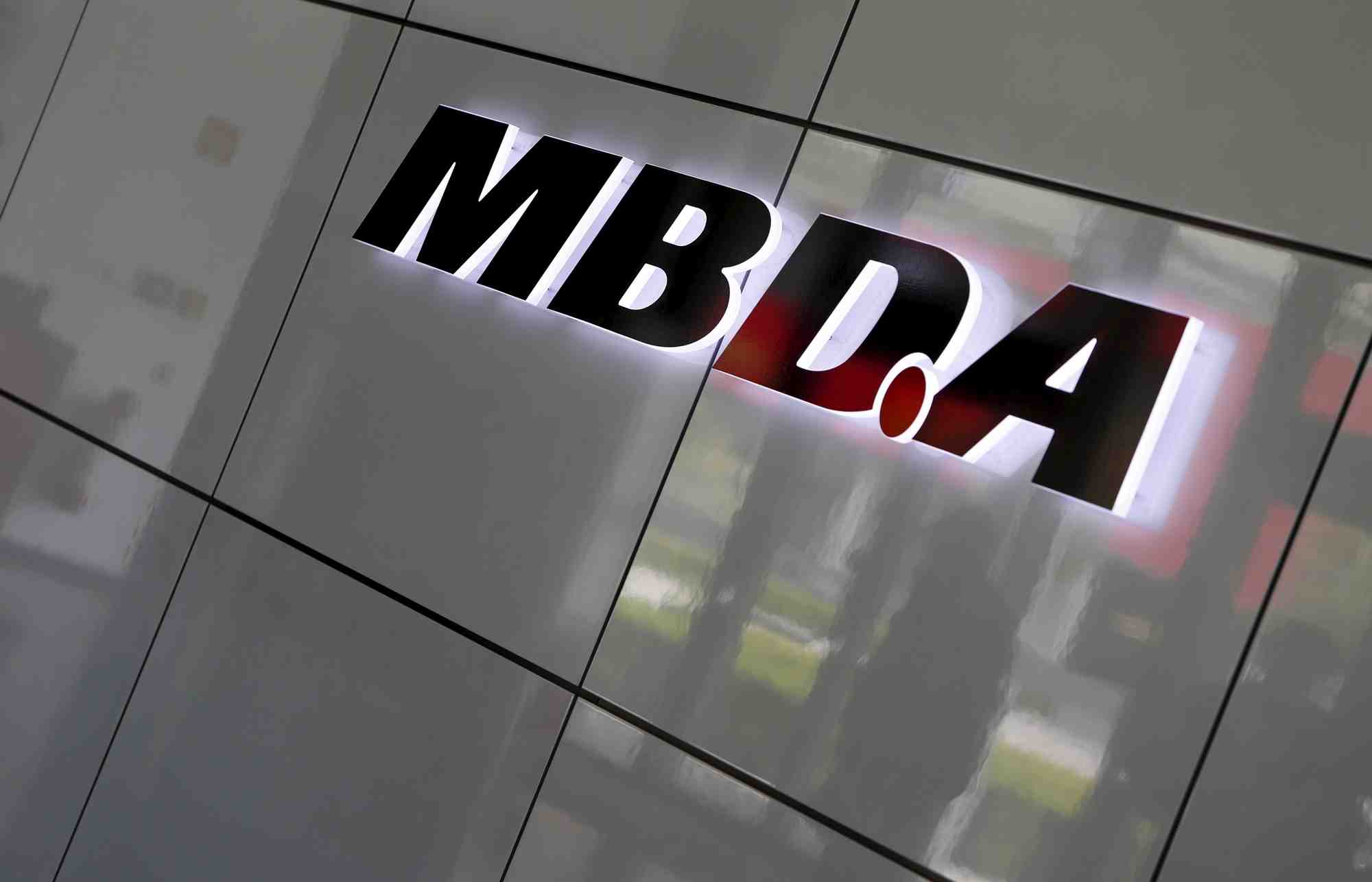 Le missilier MBDA a vendu à la garde nationale (forces armées chypriotes) des missiles sol-air très courte portée Mistral pour un montant évalué à 150 millions d'euros.