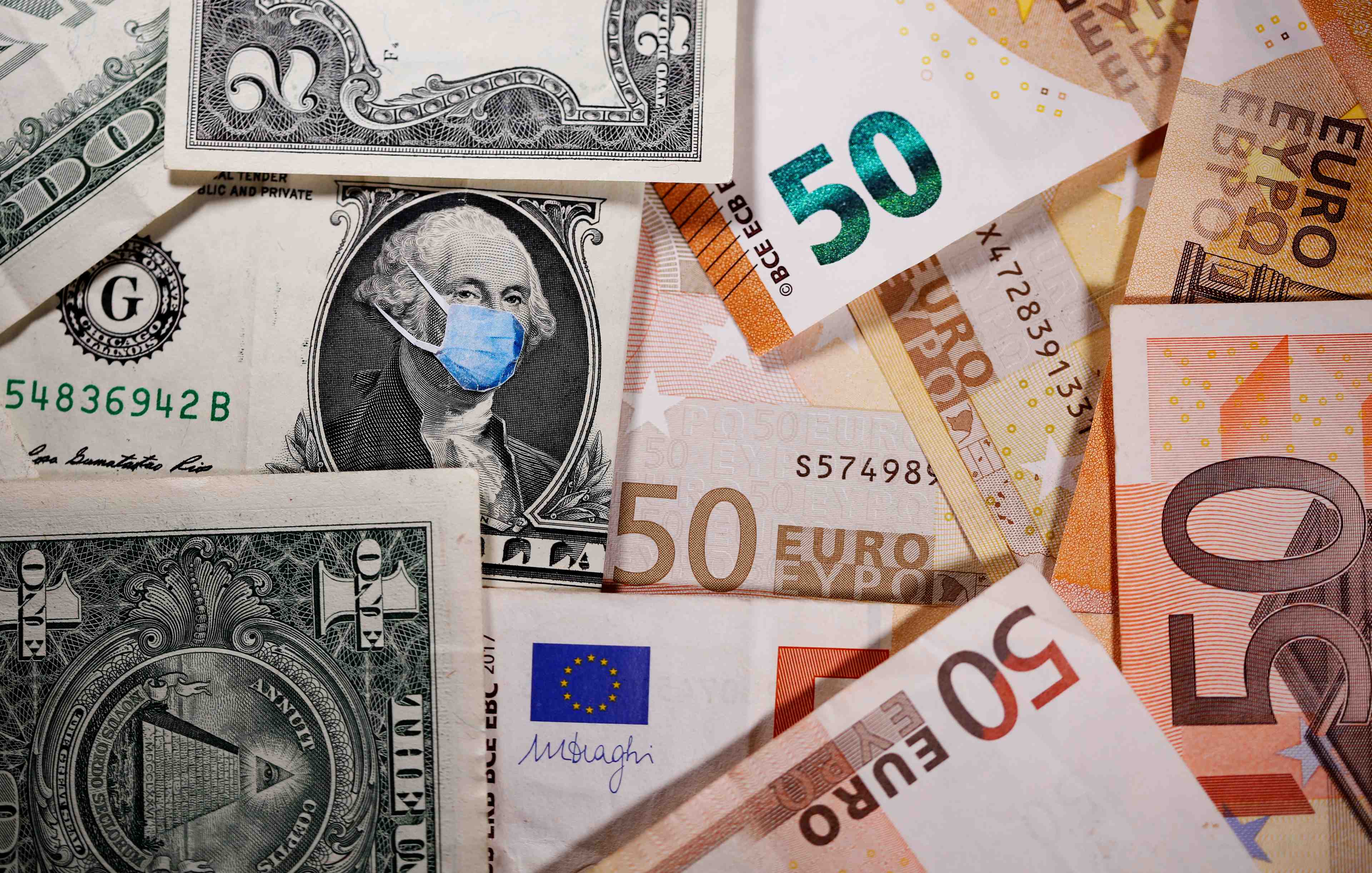 Fitch s'attend a un record de defauts sur les dettes souveraines