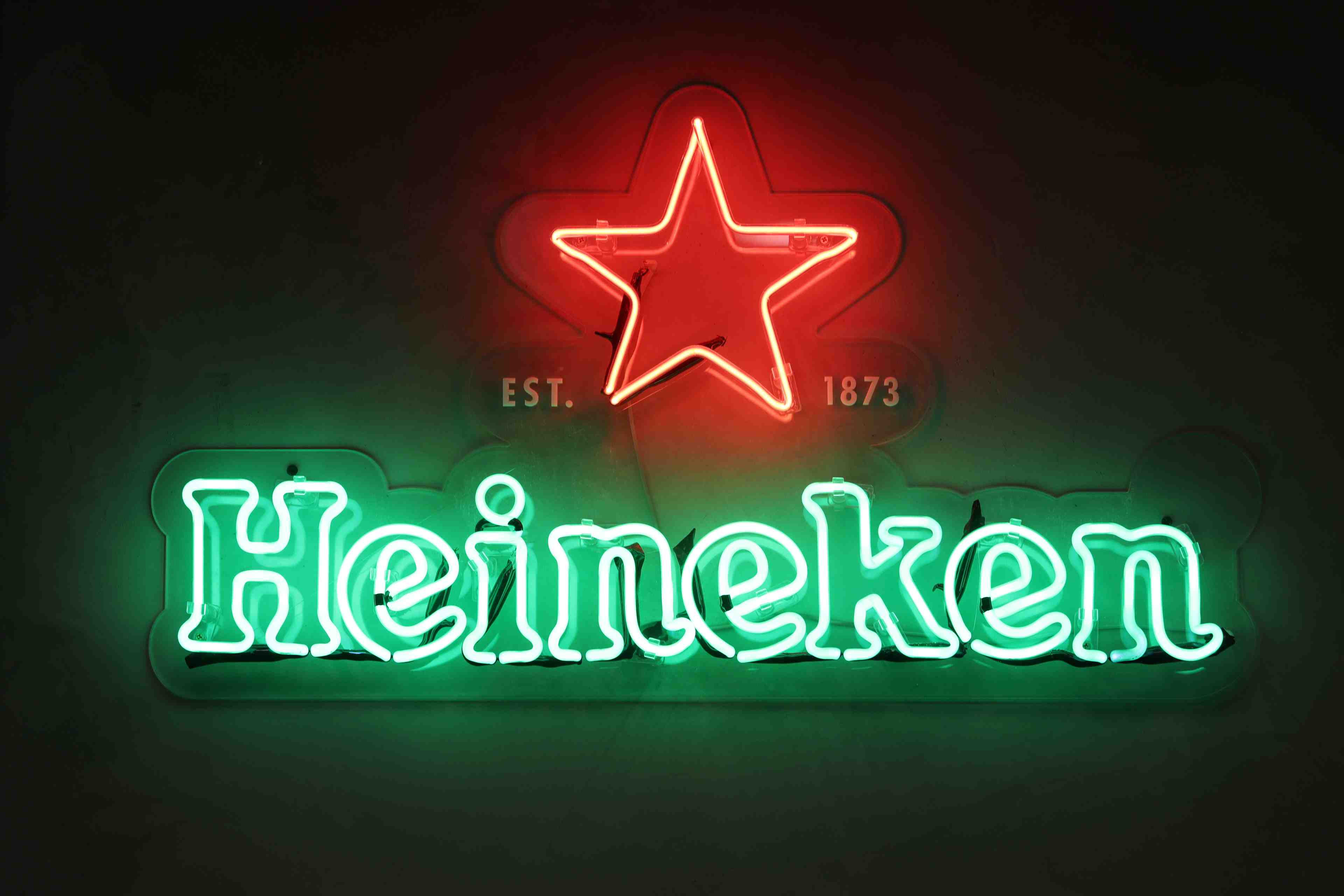 Heineken evoque une reprise mais ne fournit pas de previsions