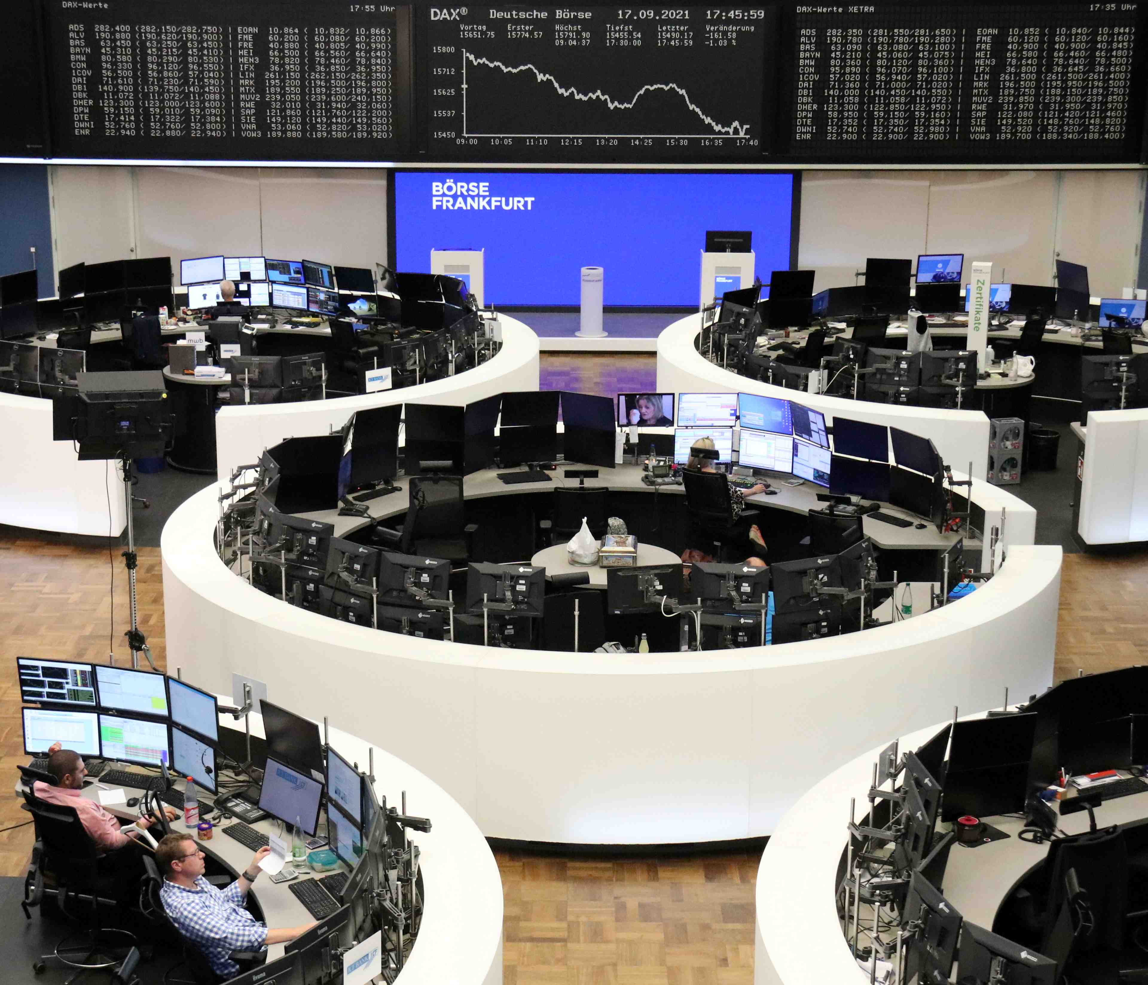 Les bourses europeennes ouvrent en baisse