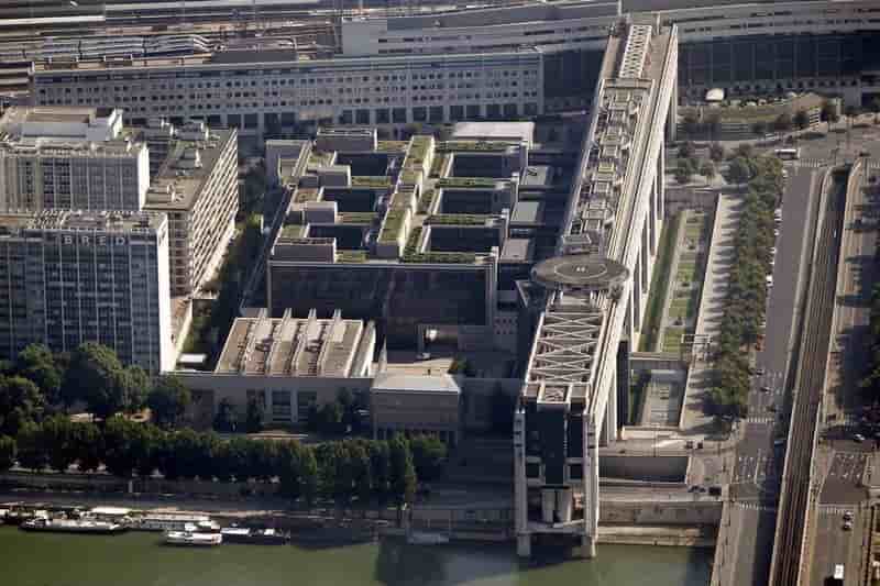 Deficit budgetaire a 83 milliards d'euros a fin septembre