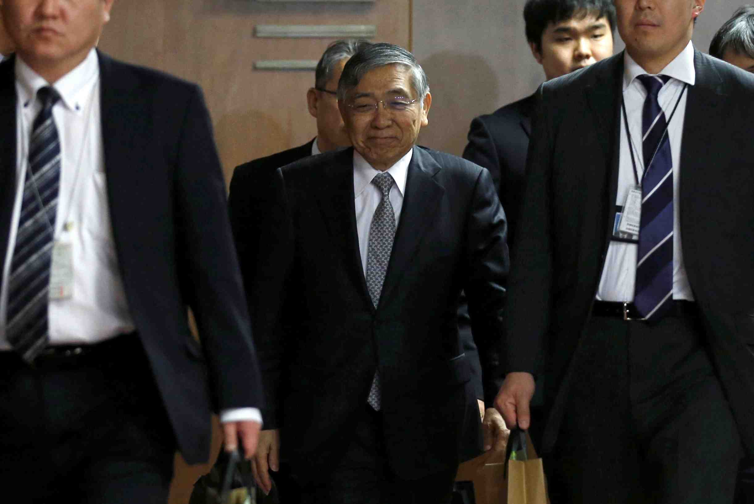 Banque du japon: haruhiko kuroda reconduit au poste de gouverneur