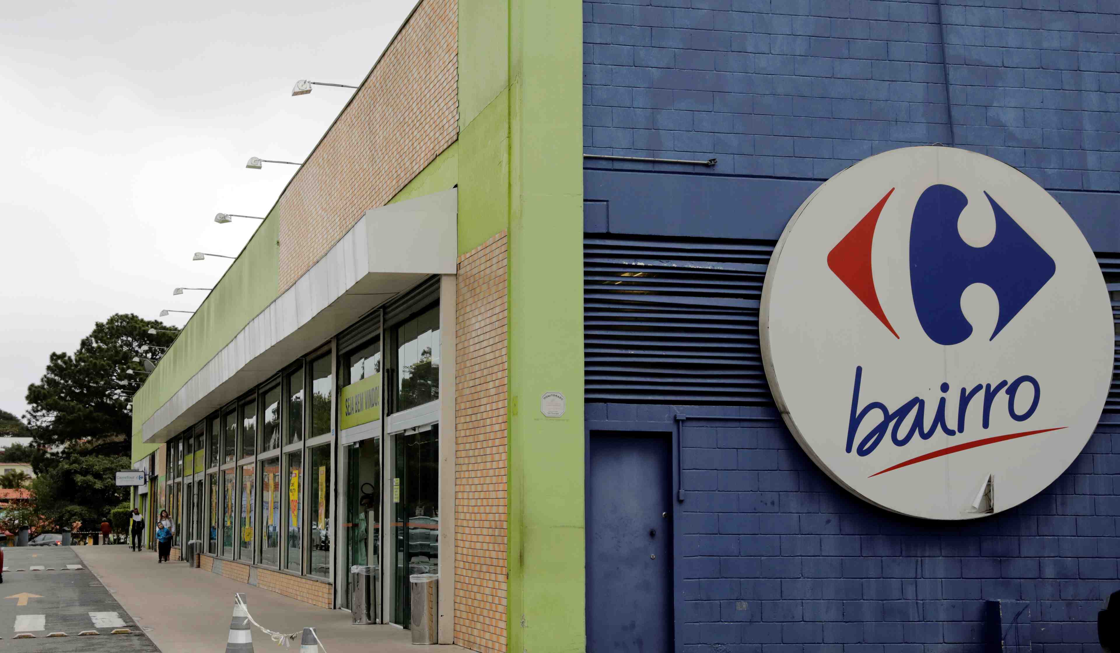 Les ventes de carrefour bresil portees par l'e-commerce
