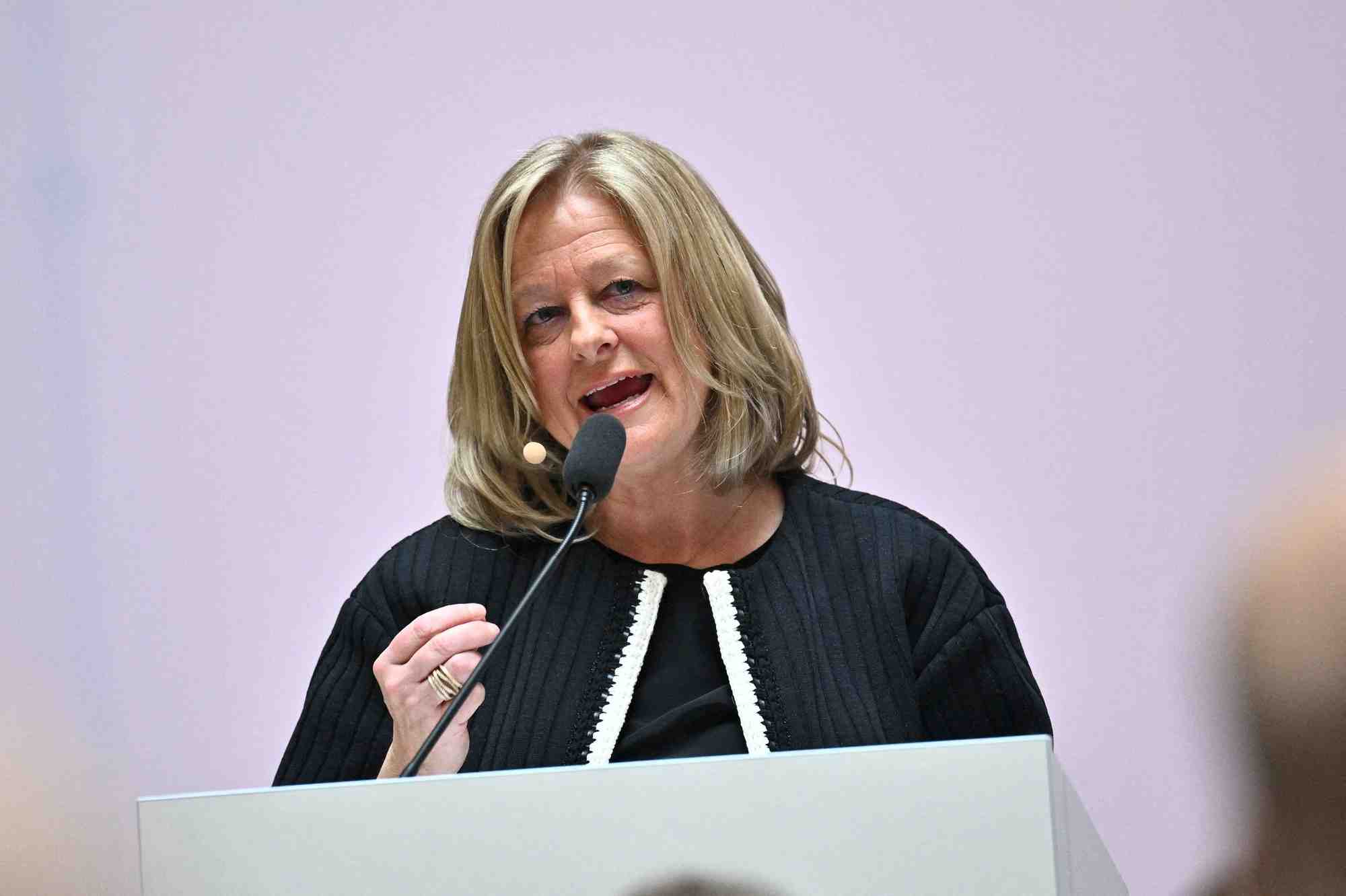 Photo de la nouvelle directrice generale de l'operateur telecoms britannique bt, allison kirkby
