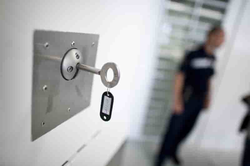 Enquete sur les telephones d'un detenu pour terrorisme