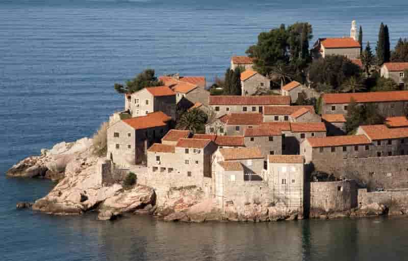 Le montenegro replique aux propos de trump sur sa population "agressive"