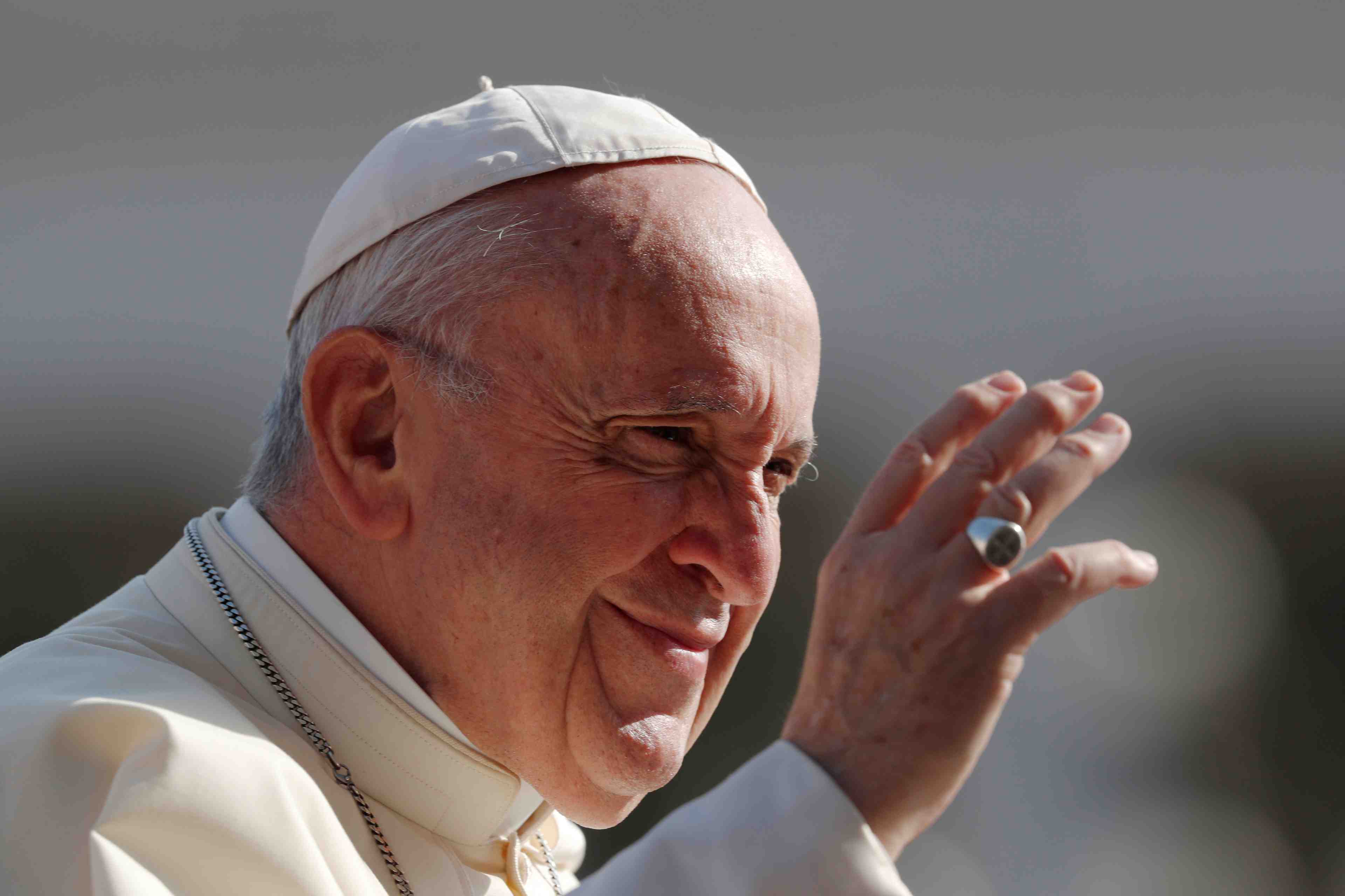Le pape appelle a proteger les mers des dechets en plastique